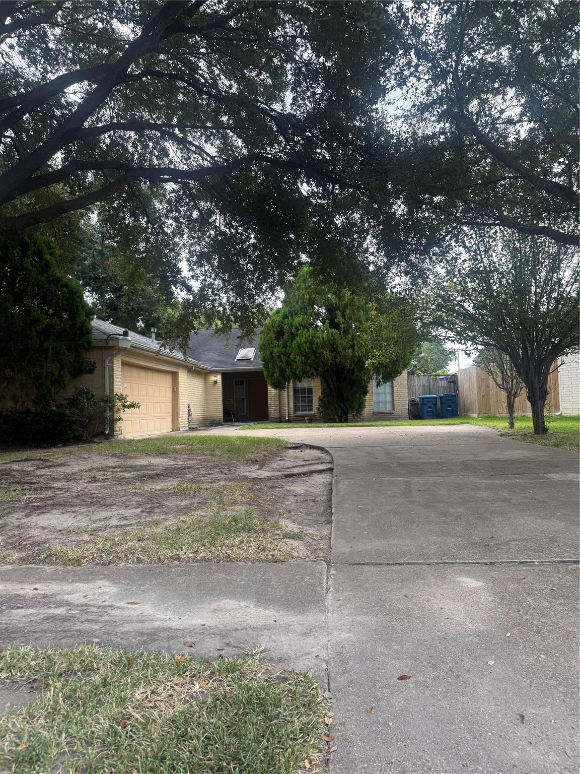 8222 Ridge Forest Drive — photo