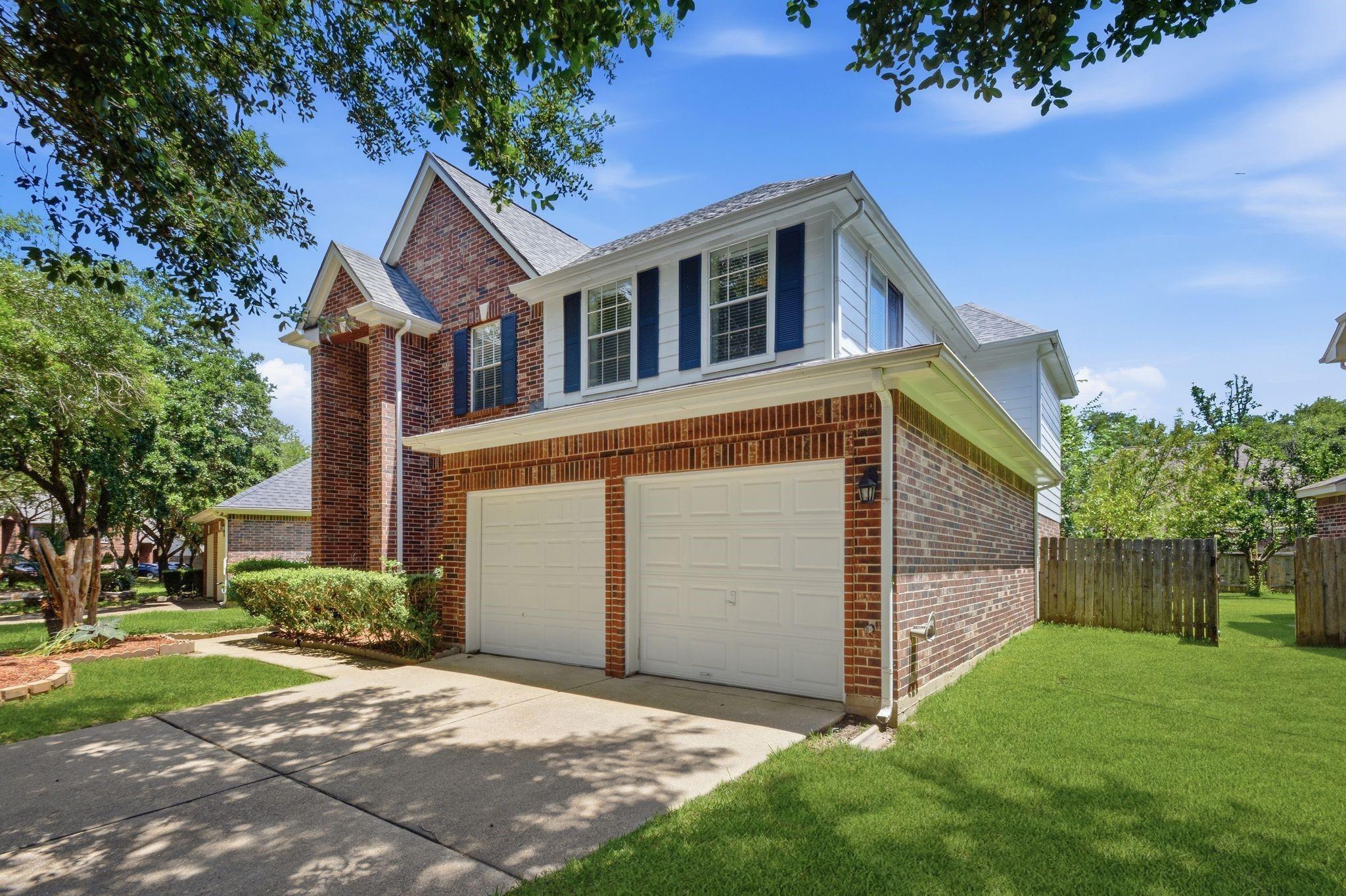 3126 Waters View Dr — photo