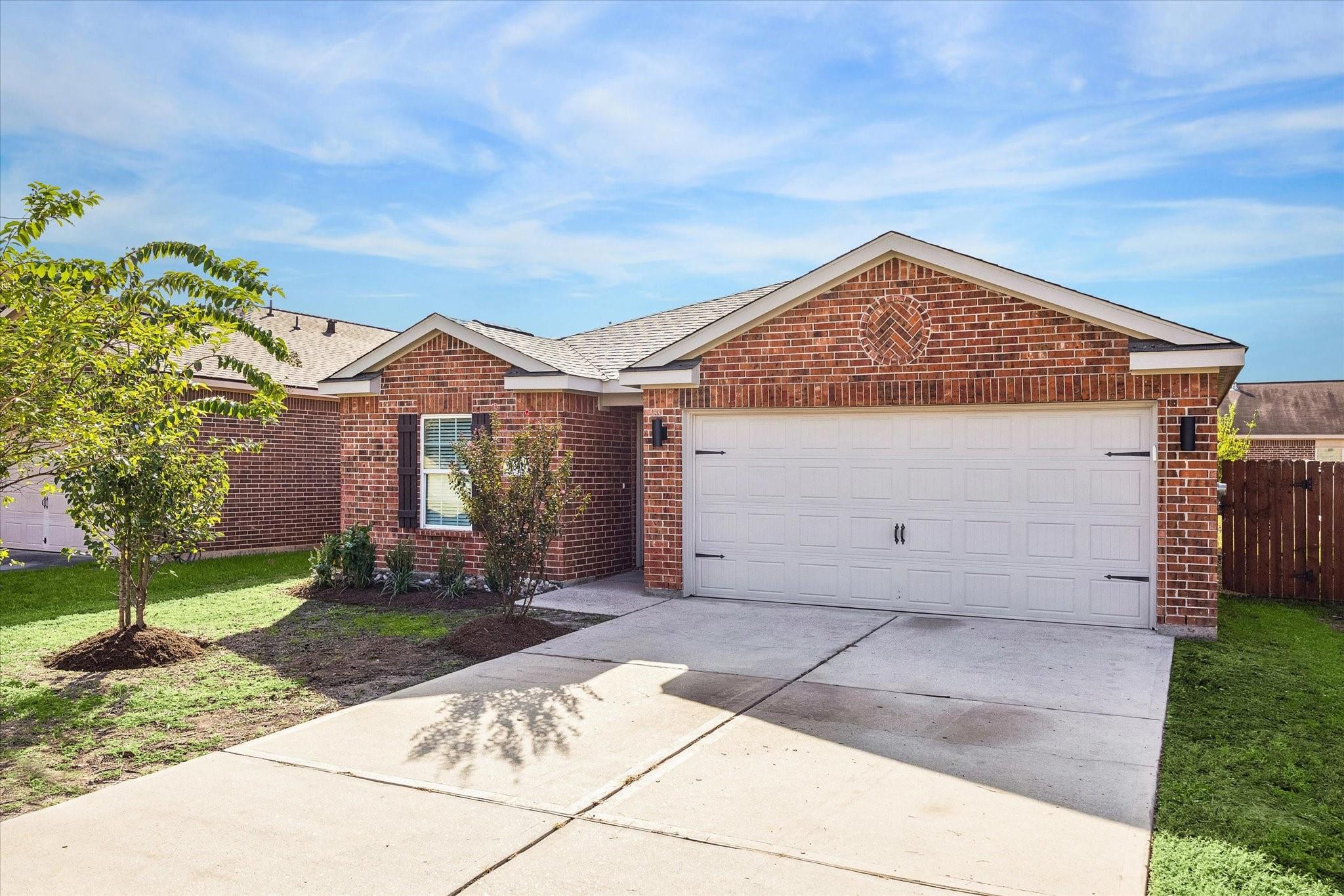 20511 Flora Fauna Drive — photo
