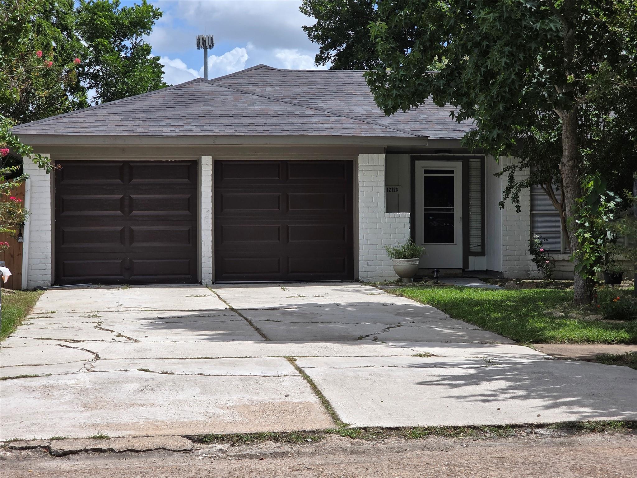 12123 Sea Shore Drive — photo