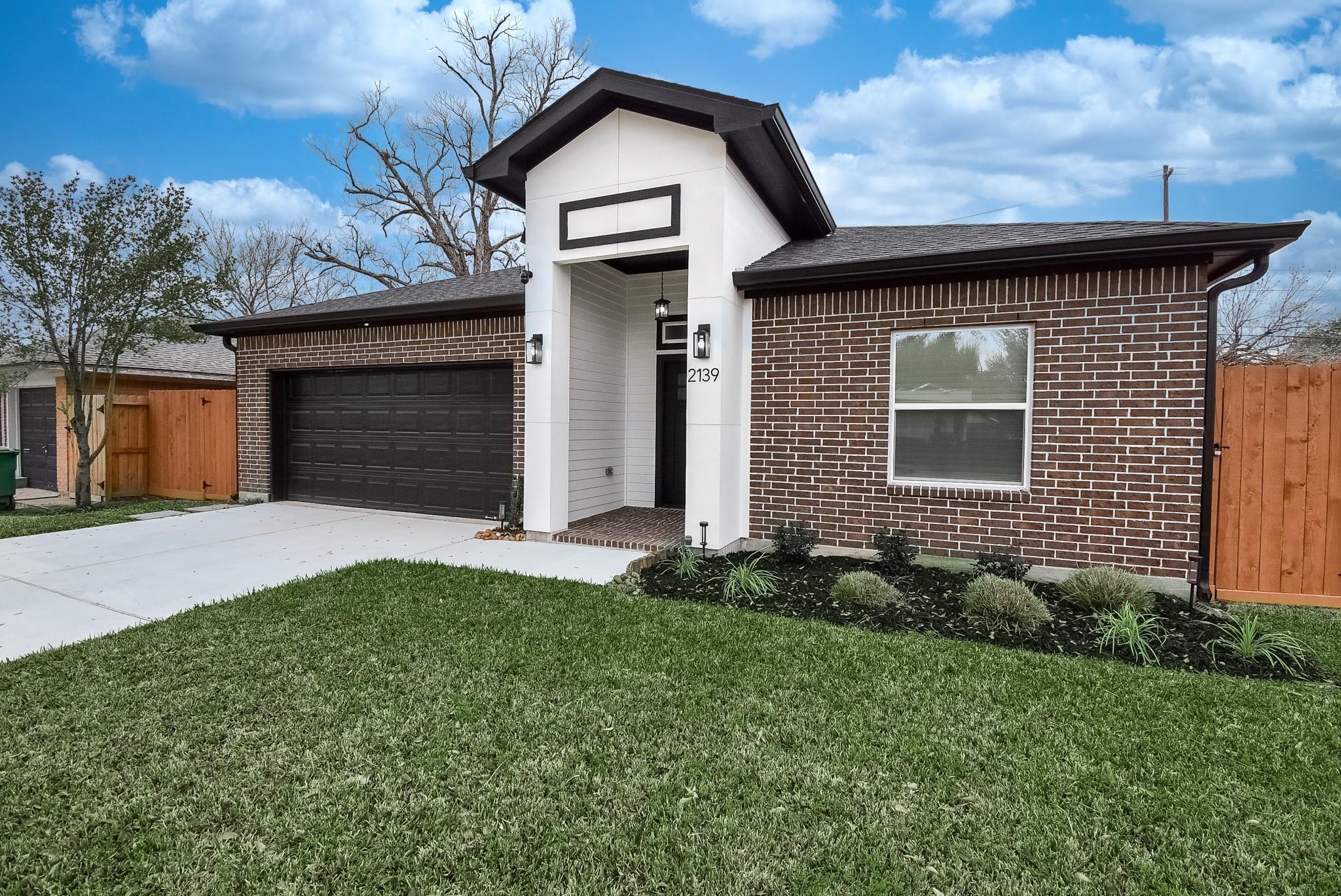2139 Counter Point Drive, Houston, TX 77055 — photo 2