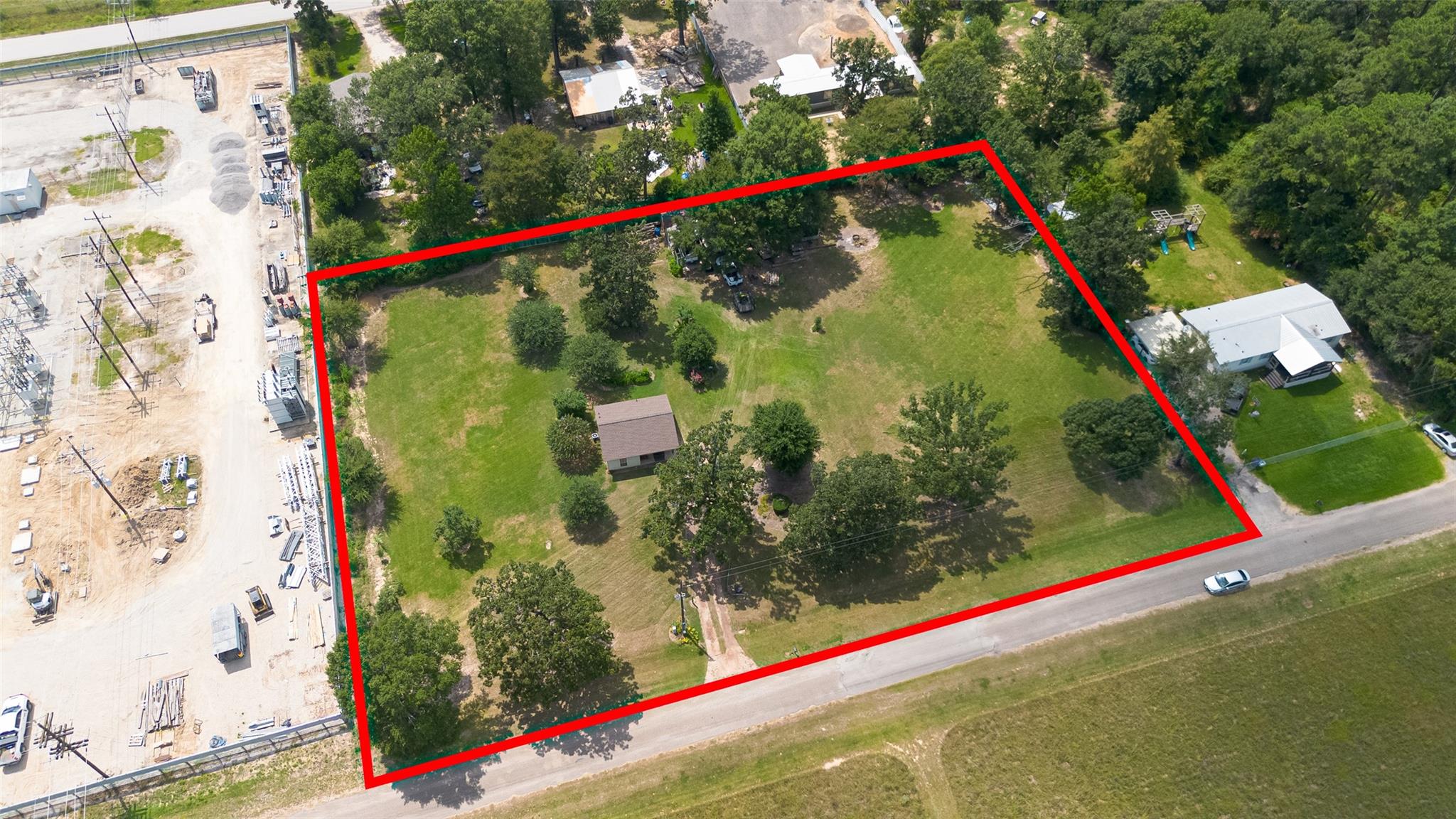 2200 Red Oak Lane — photo