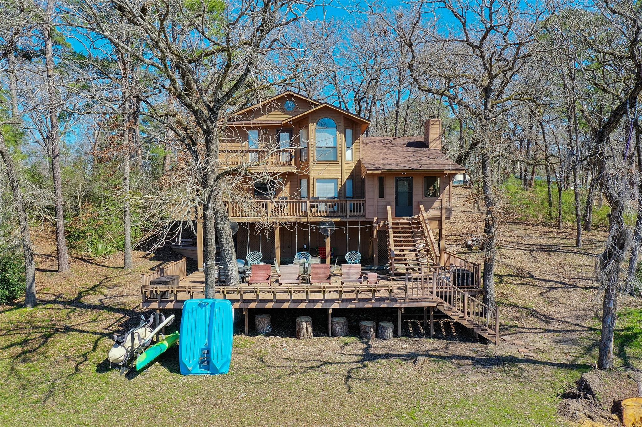431 Shoreline Drive — photo