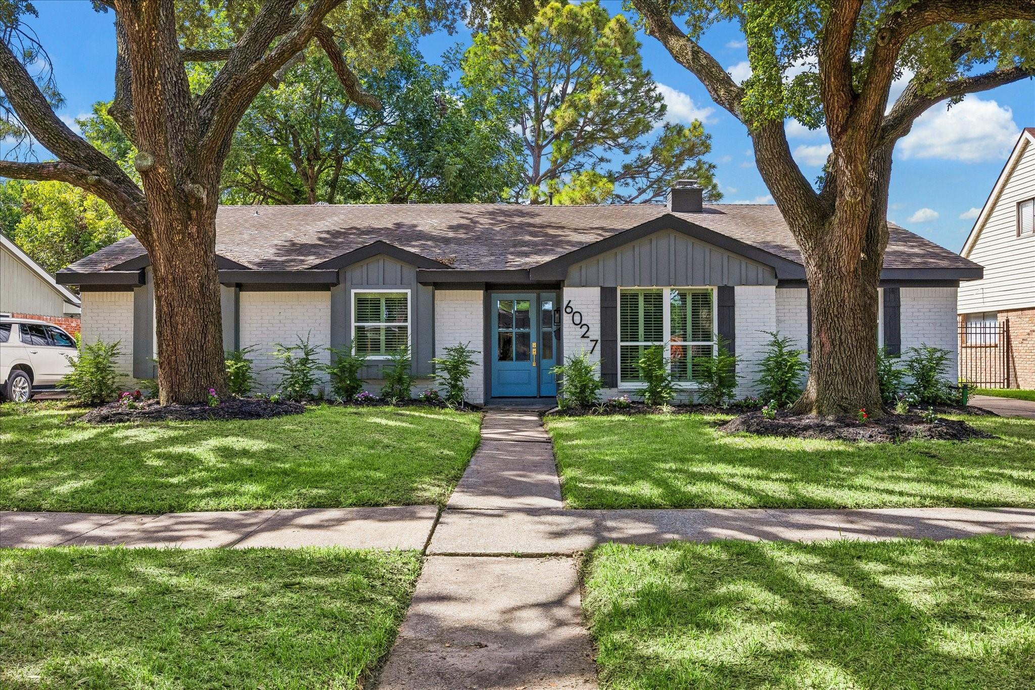 6027 Valkeith Drive — photo