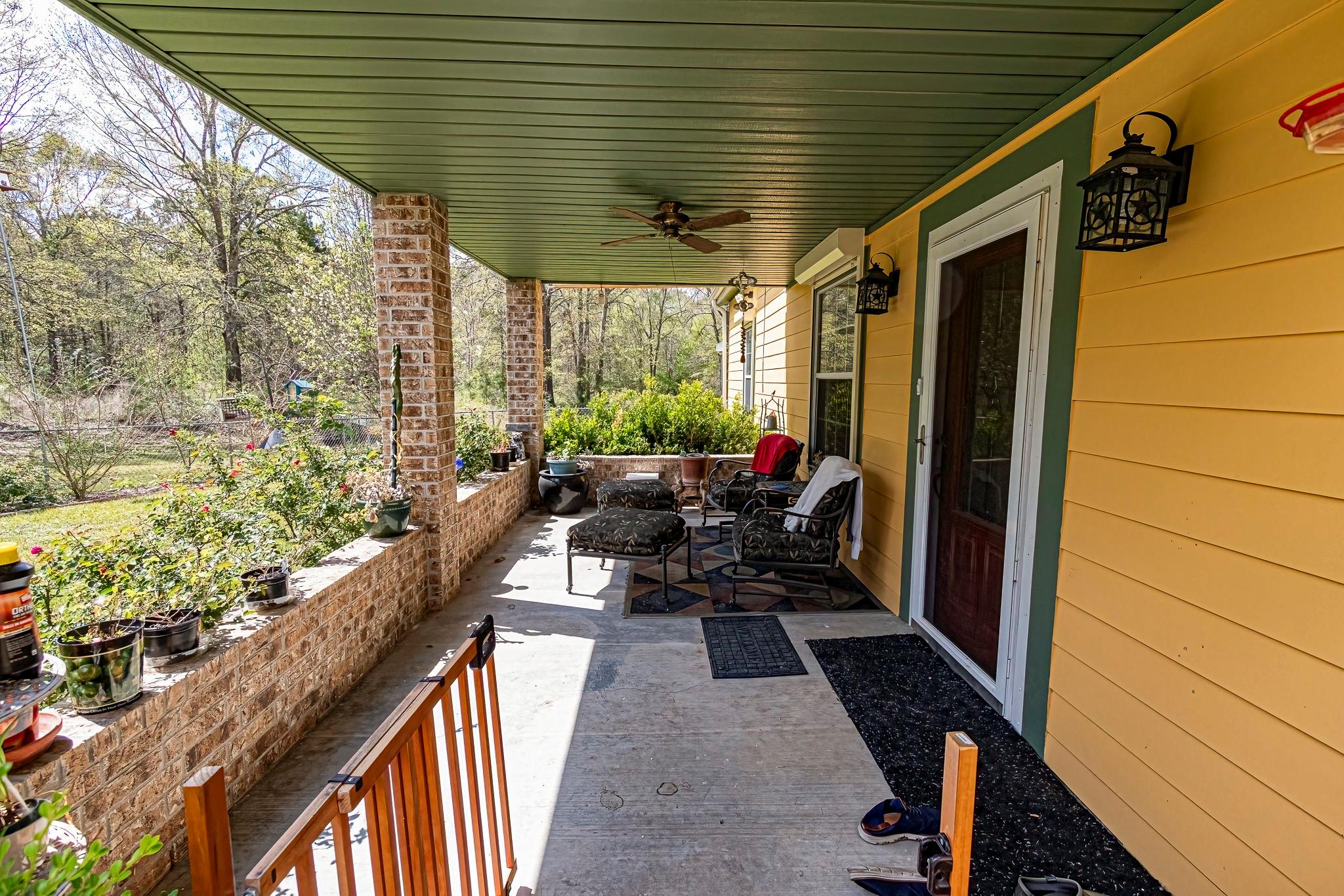 188 Pullin Road, Corrigan, TX 75939