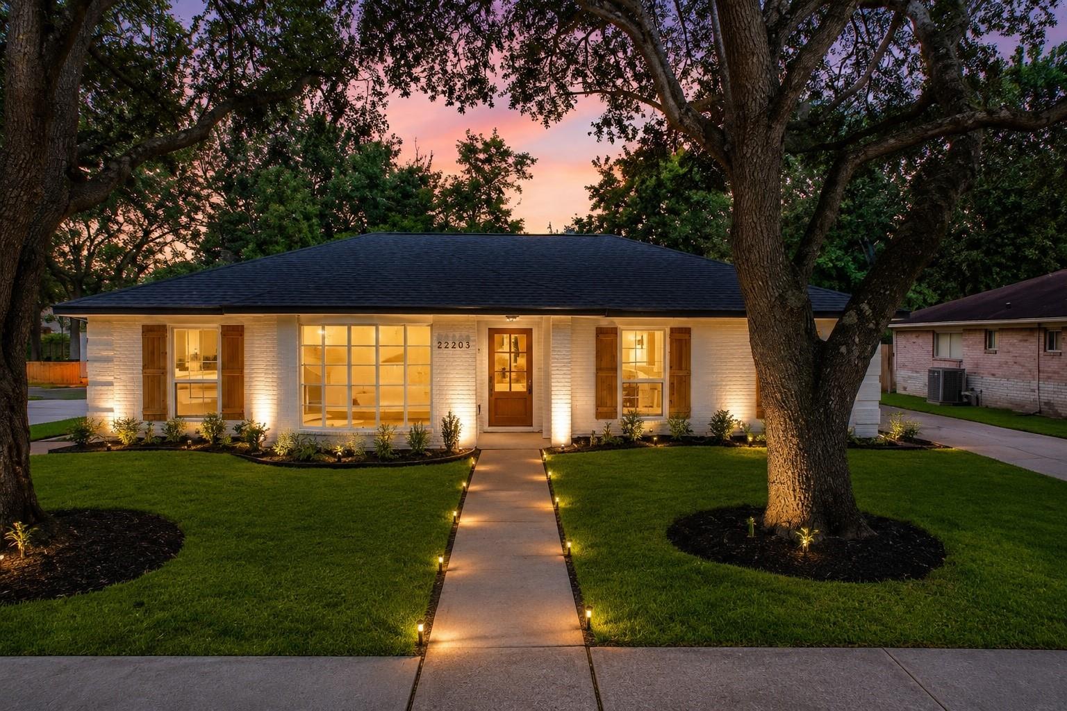 22203 Hockaday Drive — photo