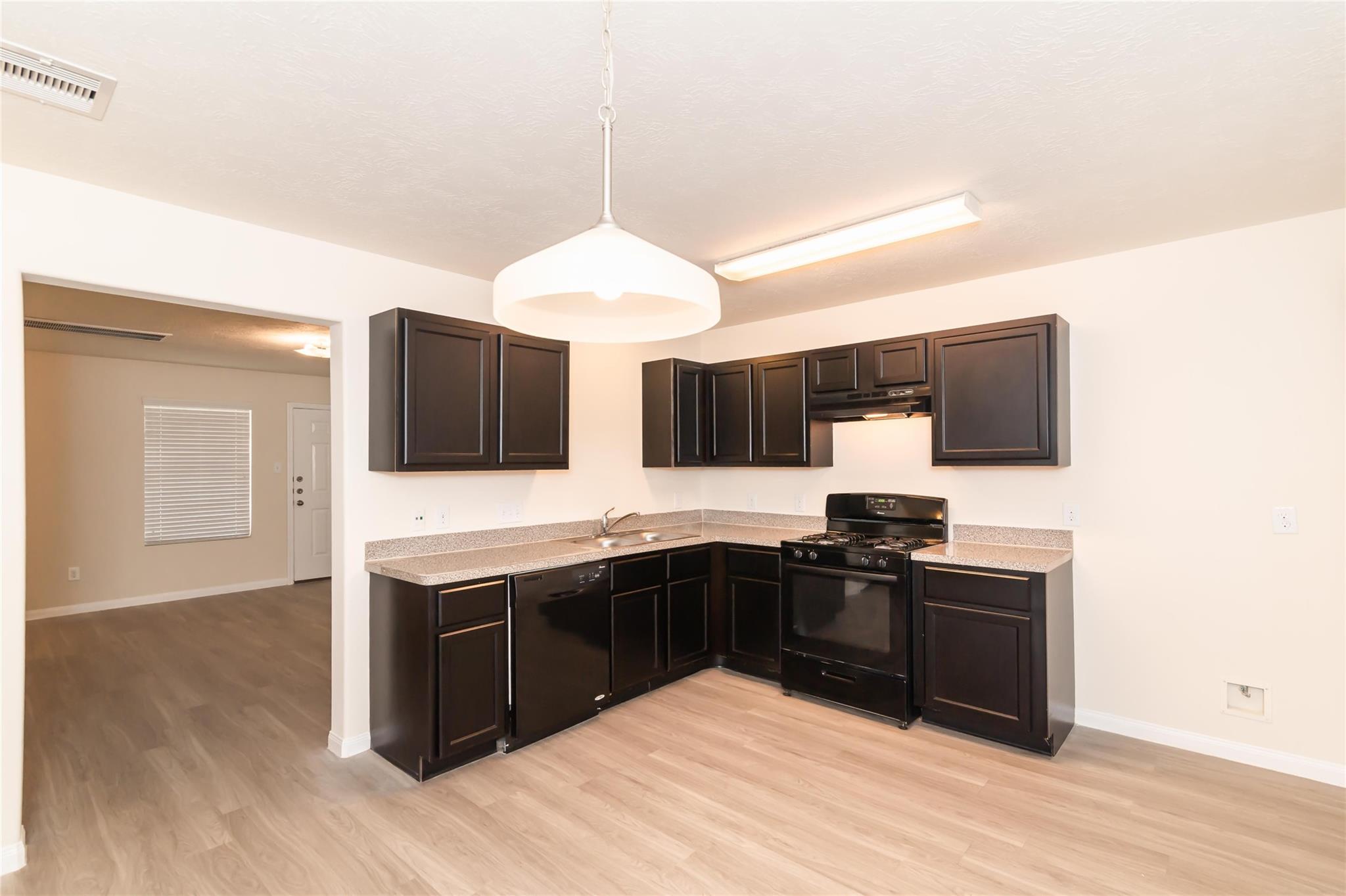 12607 Rio Brazos Street, Rosharon, TX 77583 — photo 2