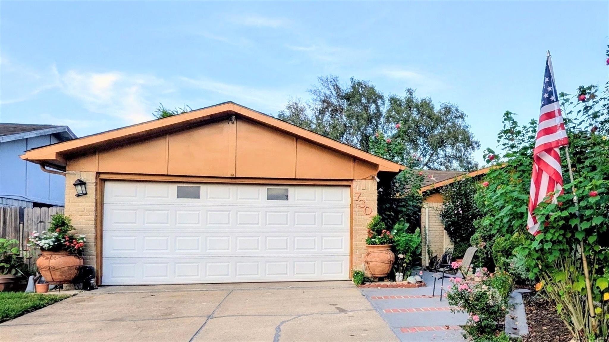 7307 La Granada Drive — photo