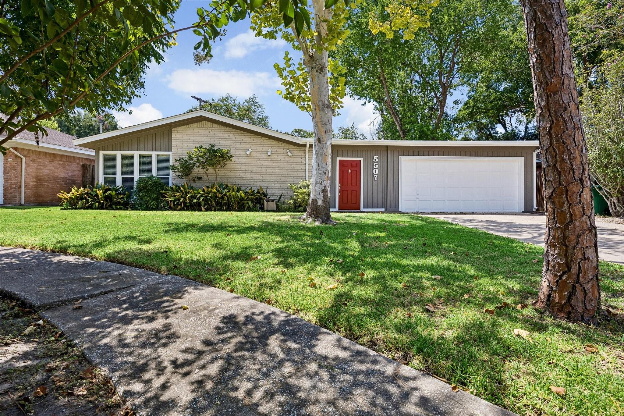 5507 Ariel Street — photo