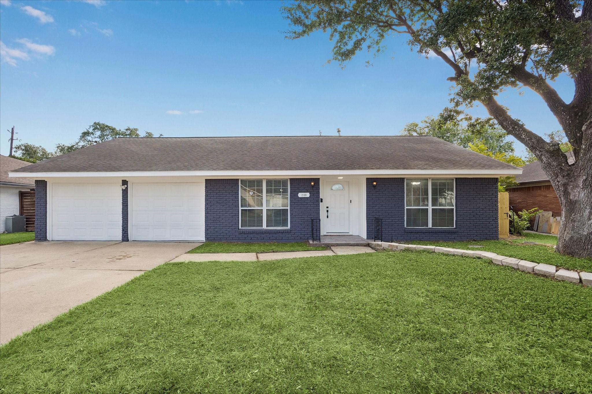 2109 Harper Drive — photo