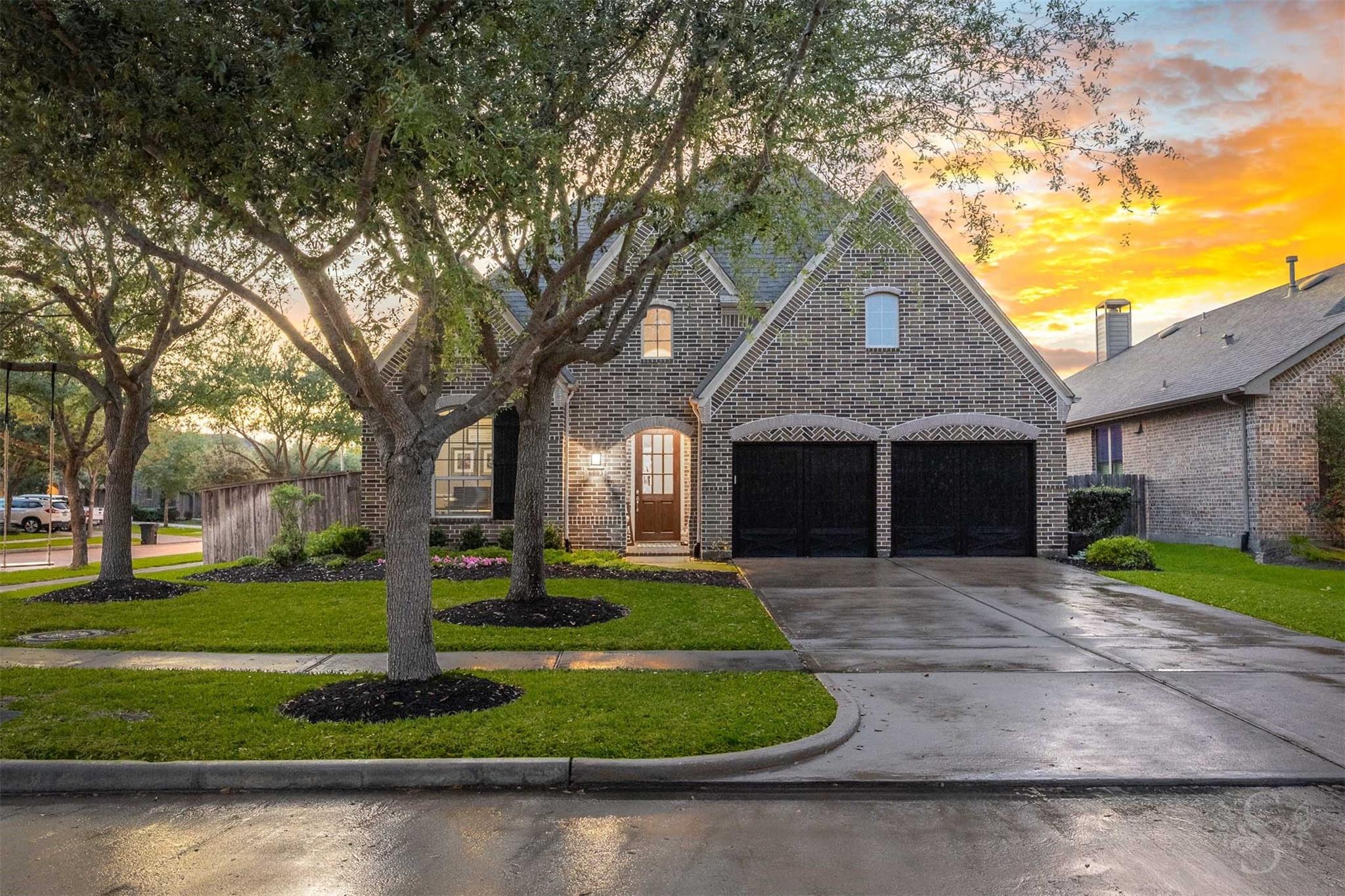 6003 Hedgepark Drive — photo