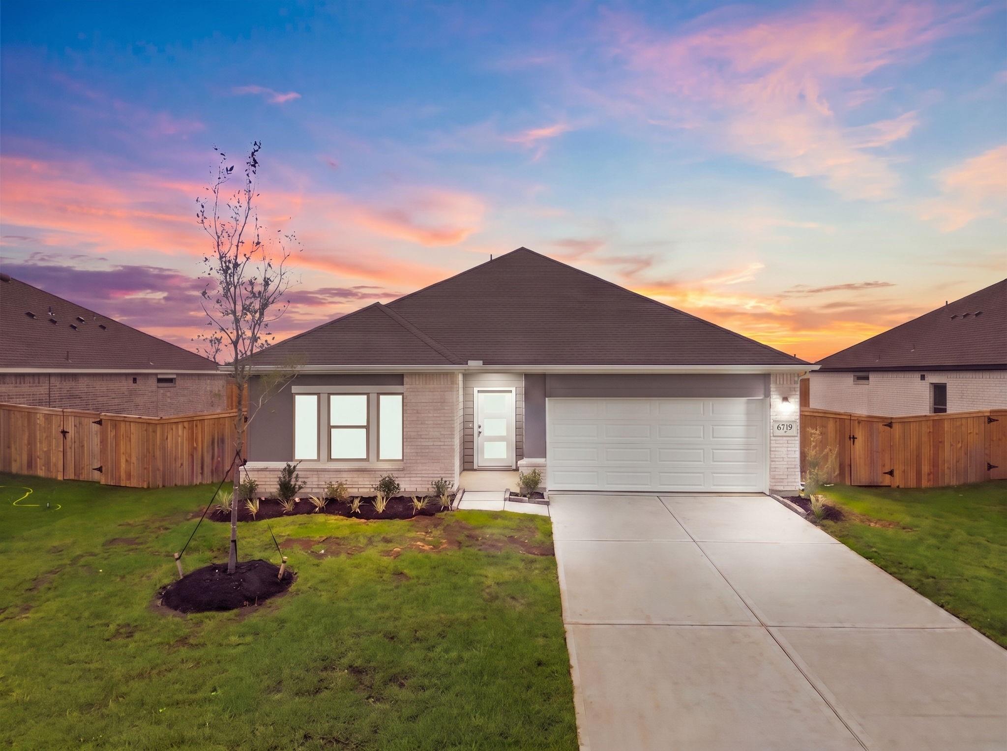 6719 Pebble Bluff Court — photo