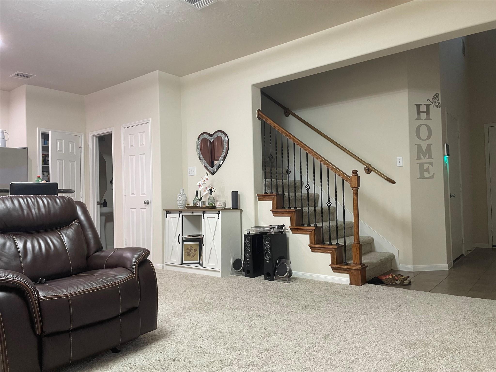 14226 Silver Hollow Lane — photo
