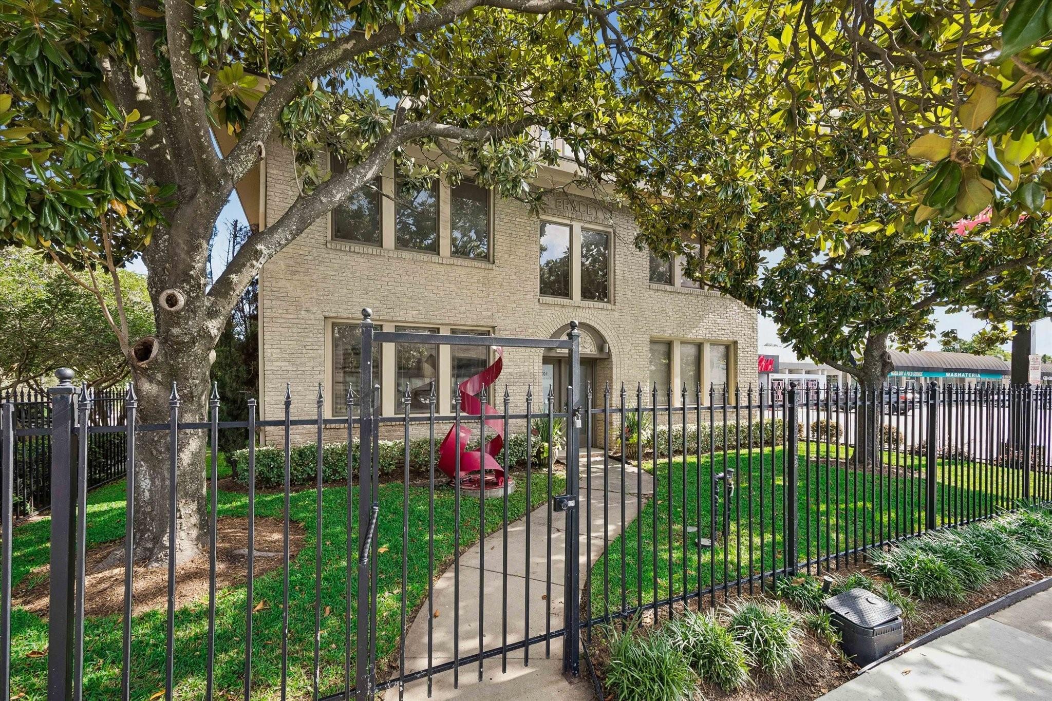 1601 Westheimer Road #C — photo