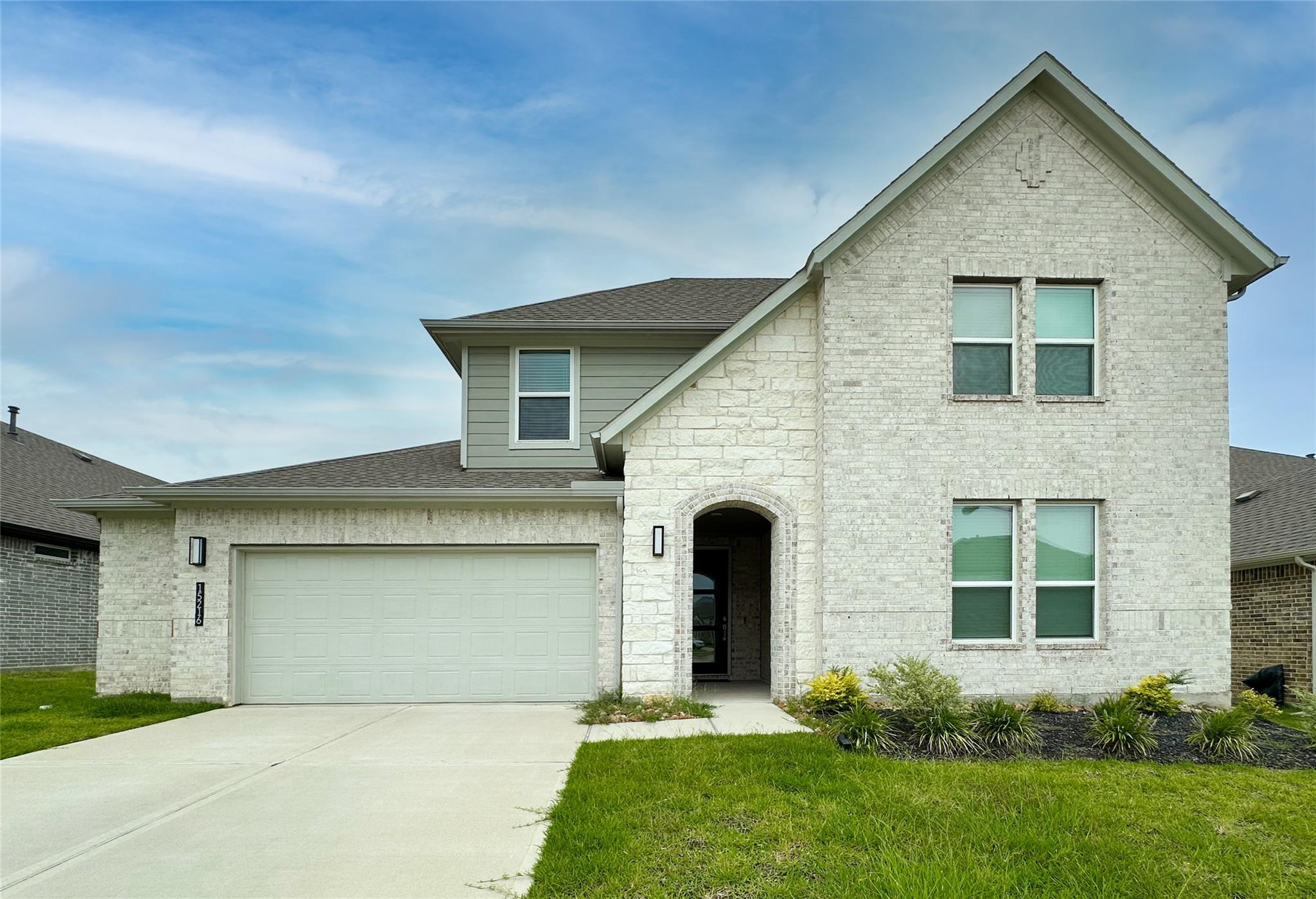 15216 Tattle Creek Lane — photo