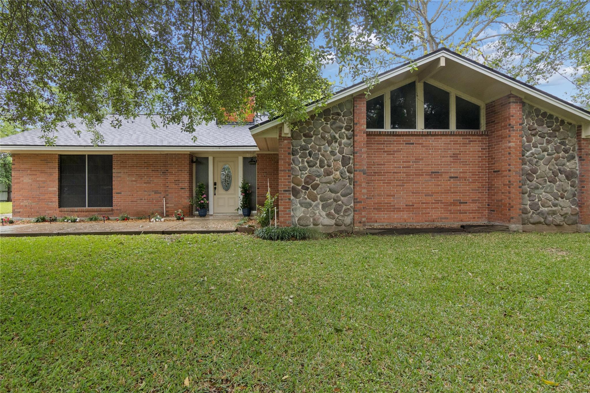 1206 Fay Road — photo