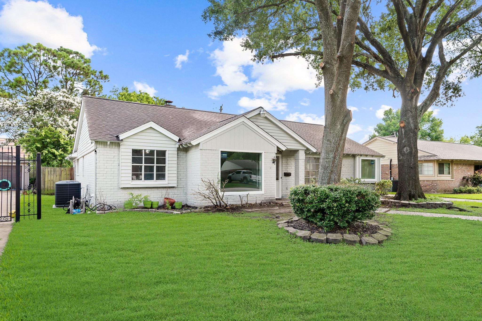 10623 Wickersham Lane — photo
