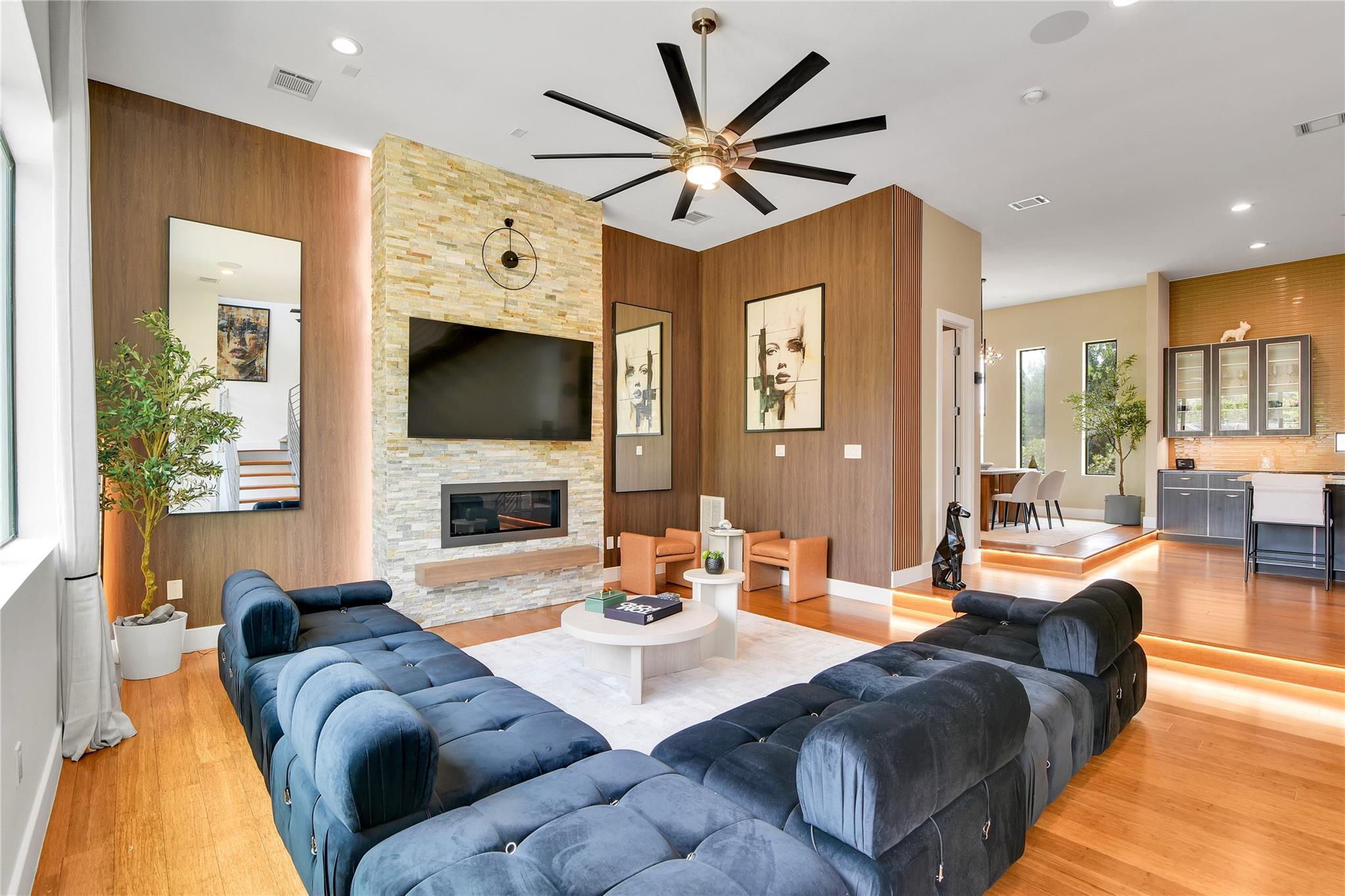 1411 Hickory Street — photo