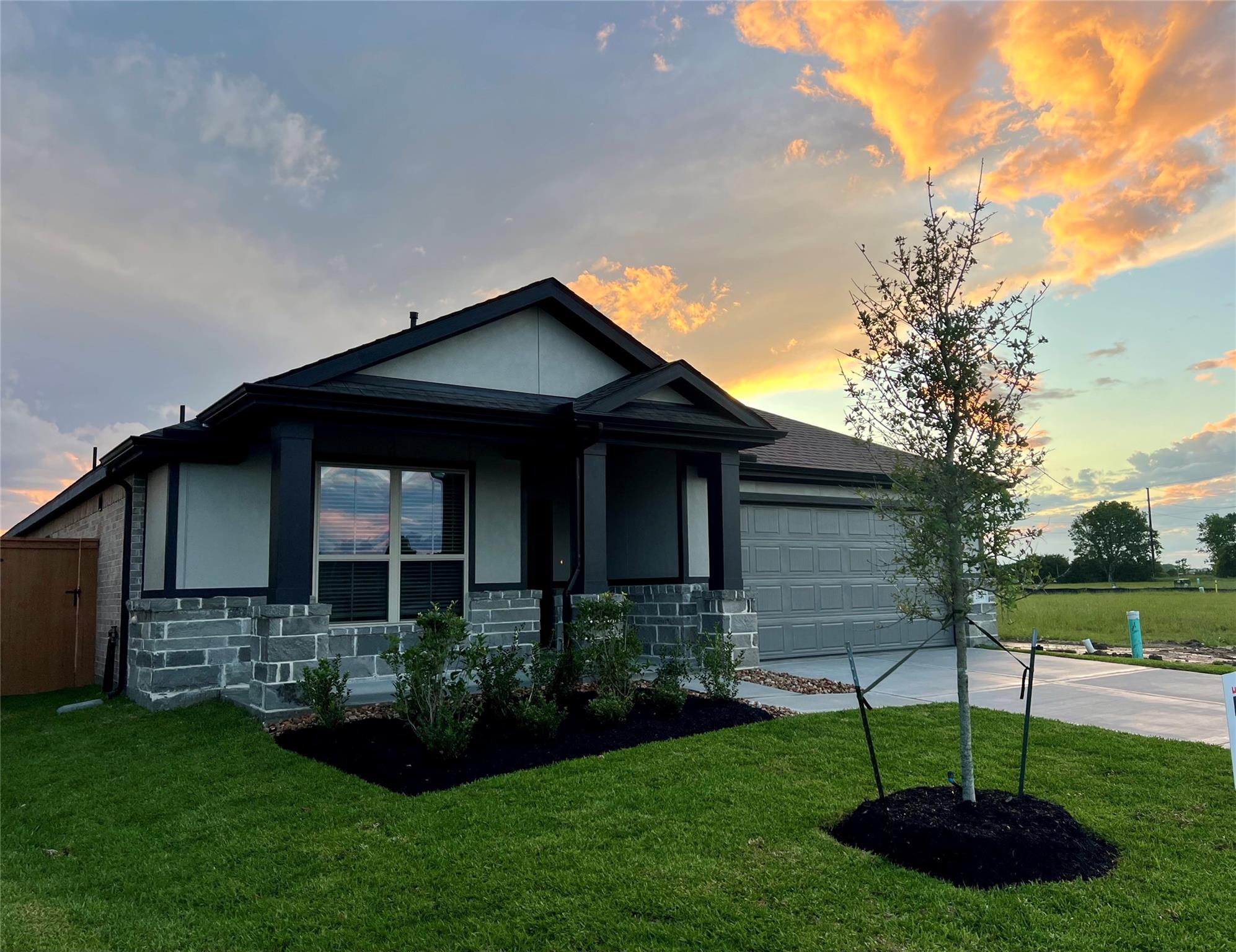 2657 Lake Bryan Drive — photo