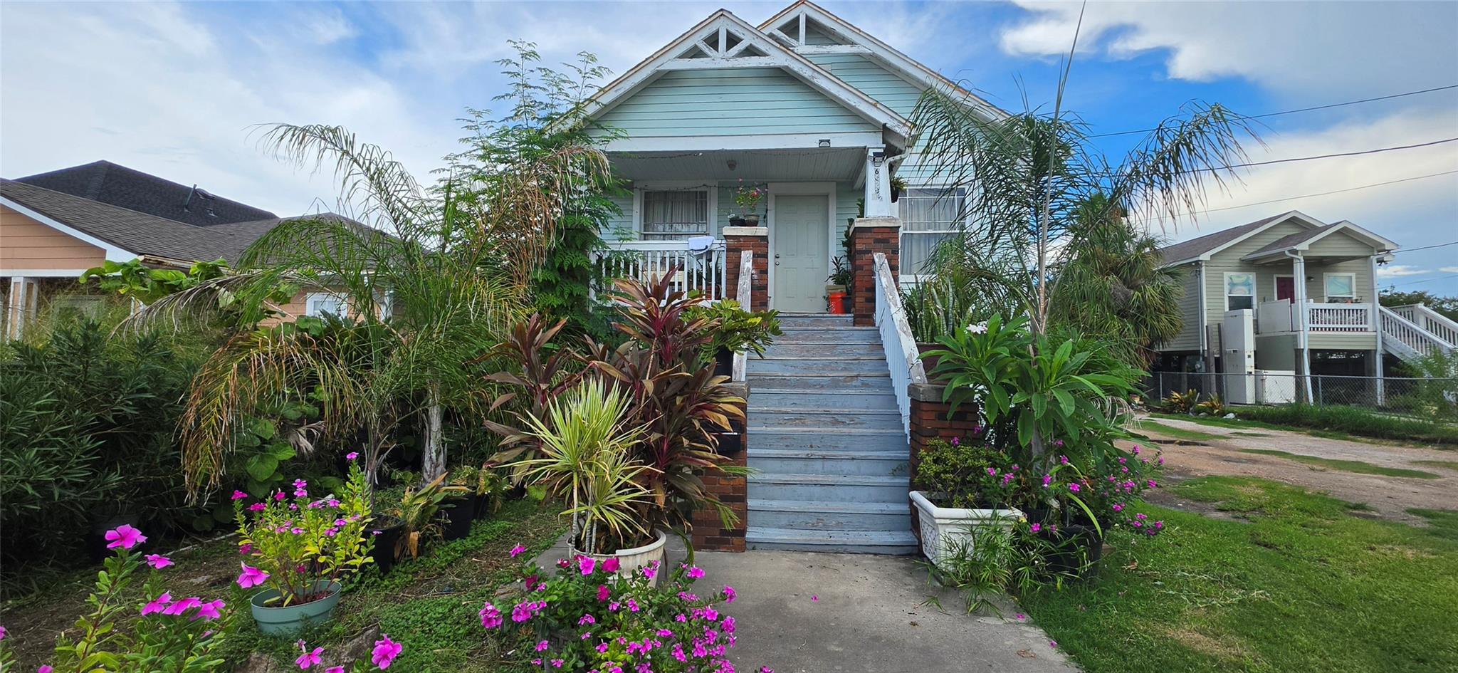 6020 Avenue Q 1/2 — photo