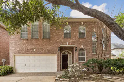 5638 Avalon Way — photo