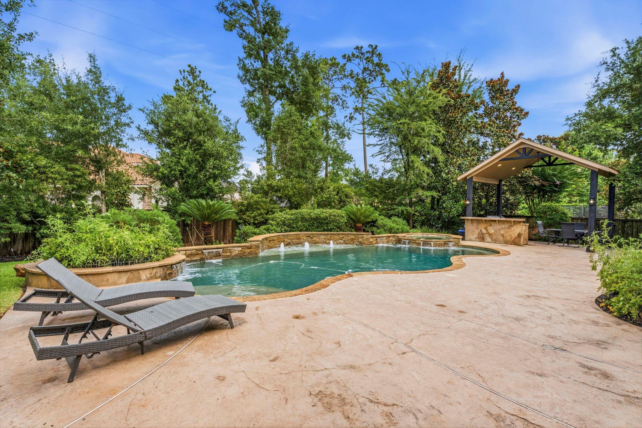 10 Spincaster Drive, Spring, TX 77389 — photo 2