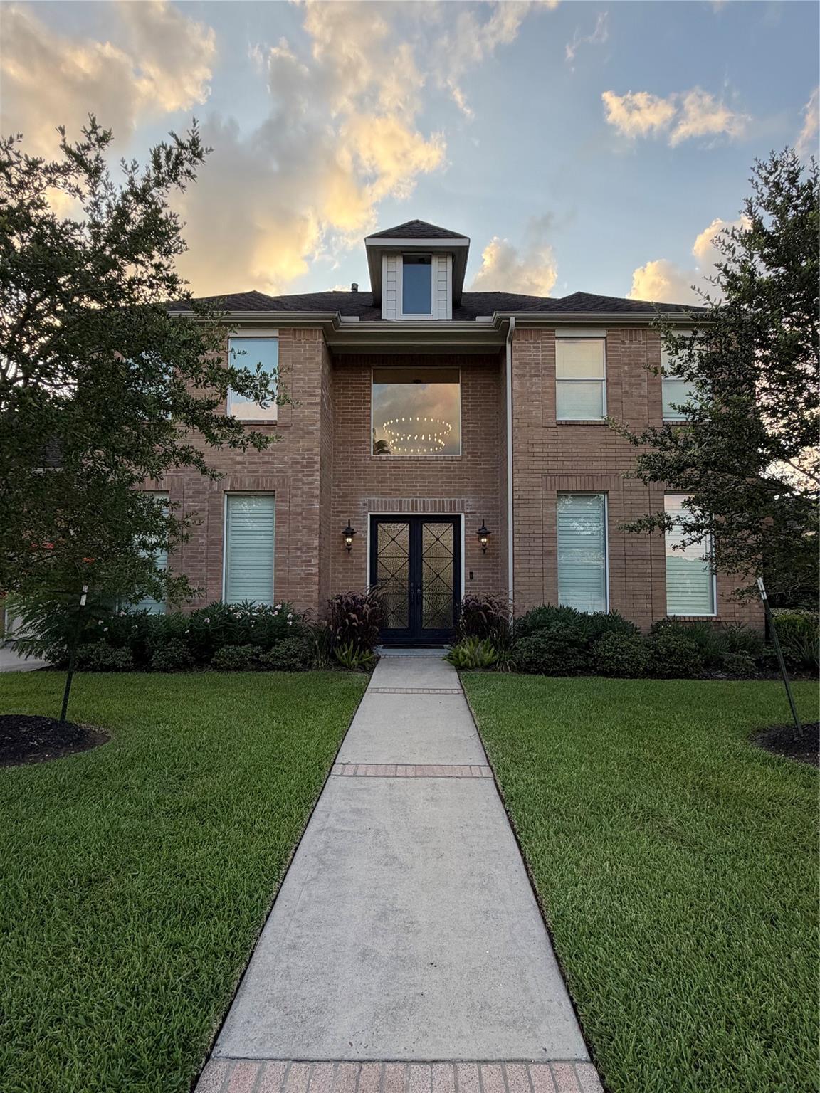1710 Parklake Village — photo