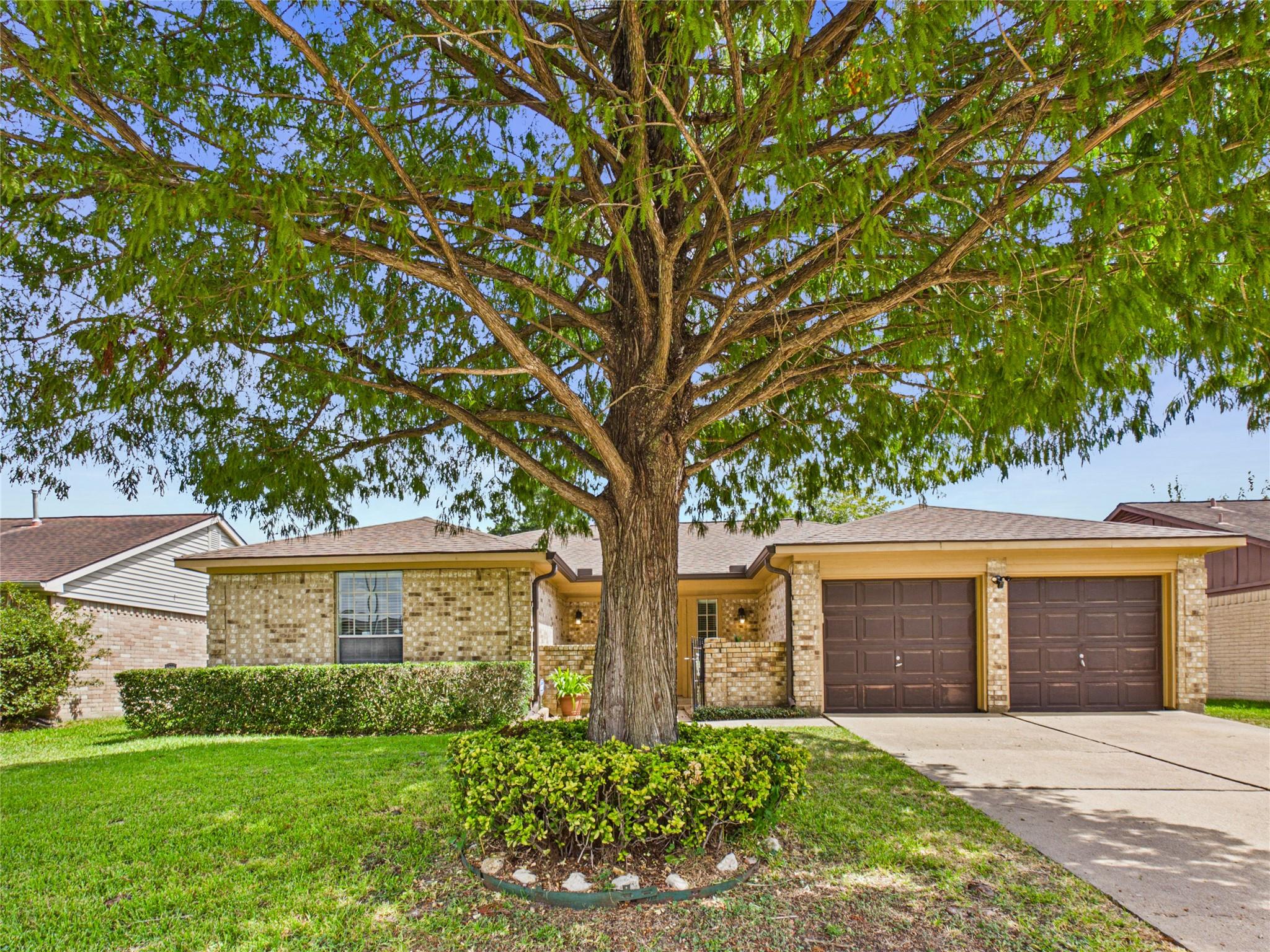 3919 Sandlehurst Drive — photo
