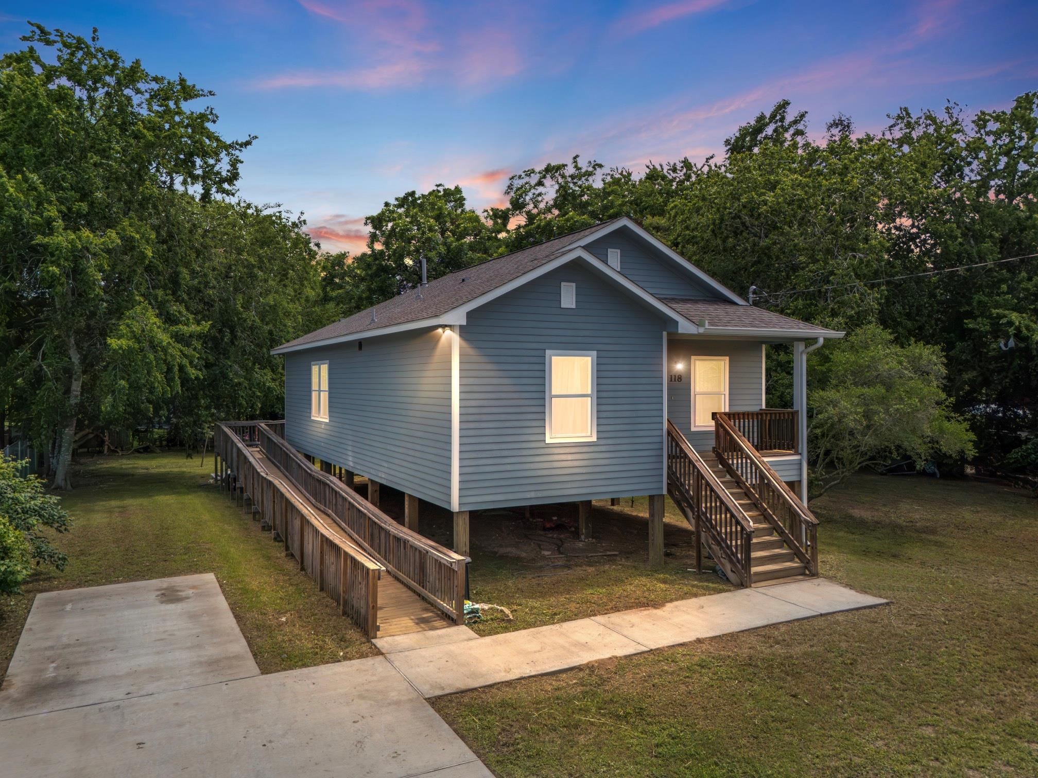 118 W Dahlgreen — photo