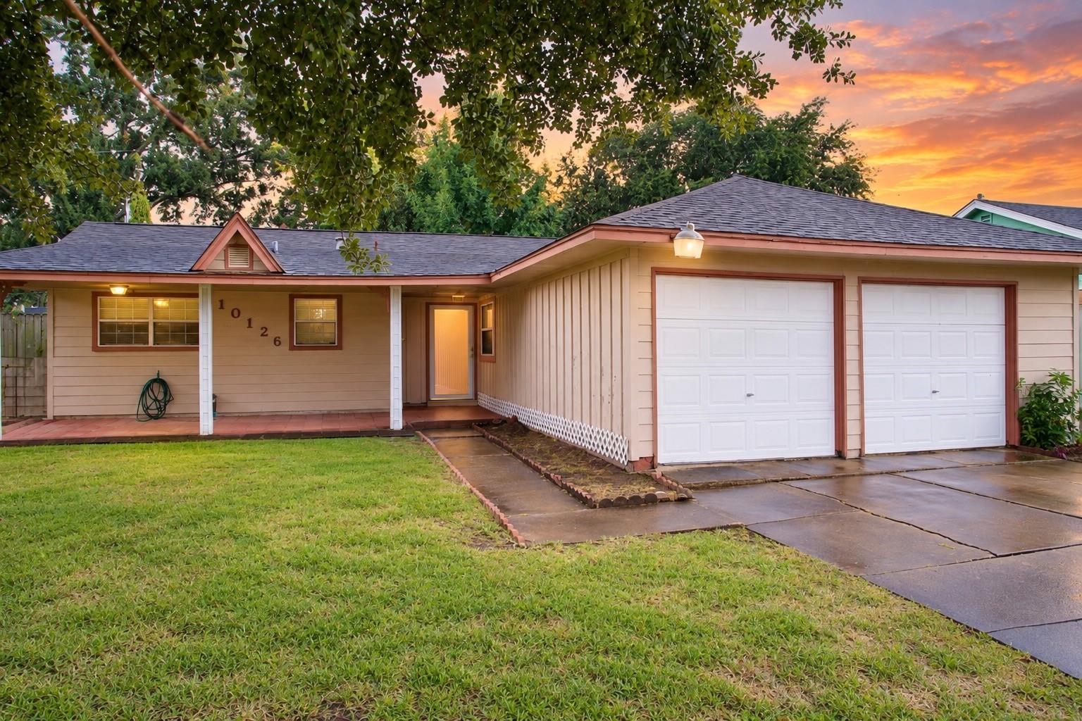10126 Fleming Drive — photo