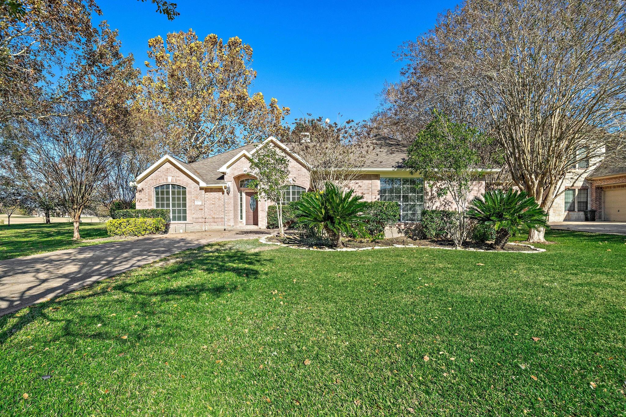 4602 Weston Drive — photo