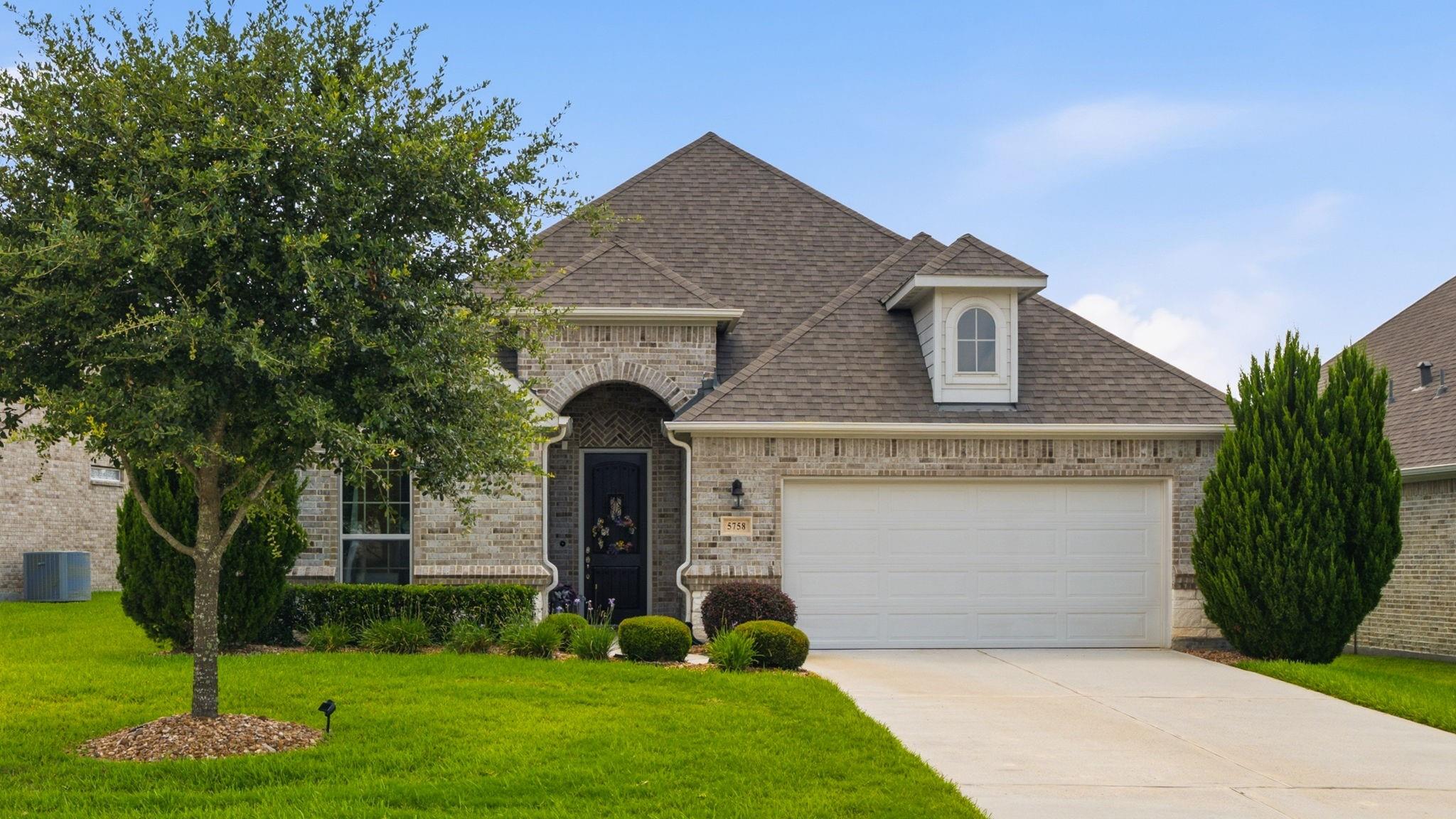 5758 Lakeside Villas Court — photo