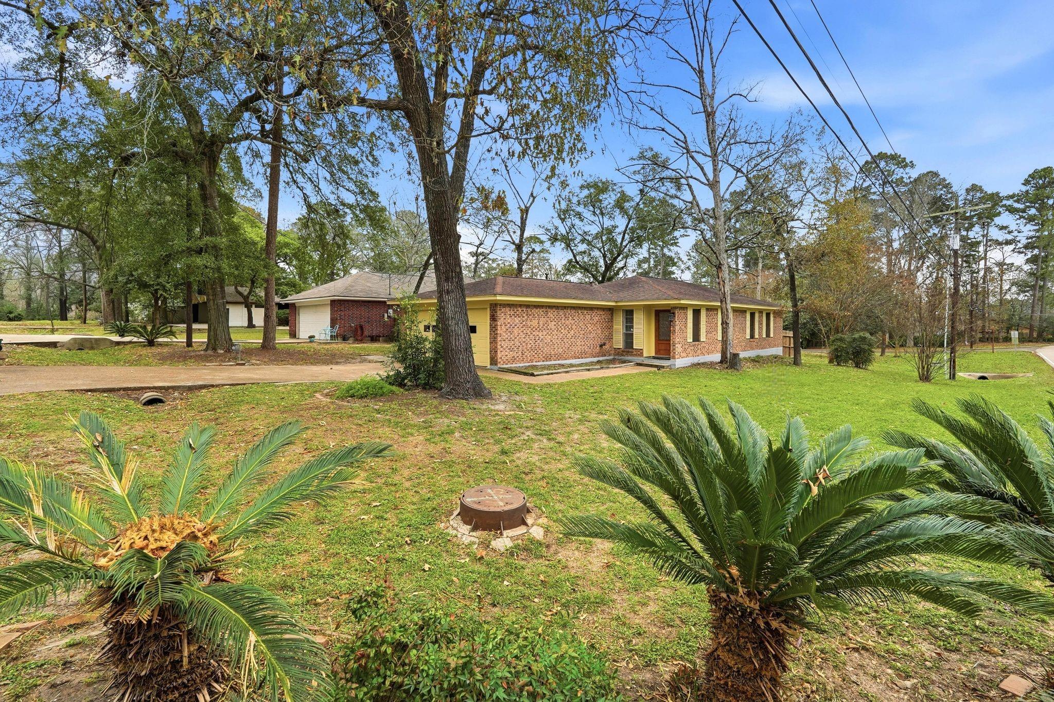 20 Moon Valley Court — photo