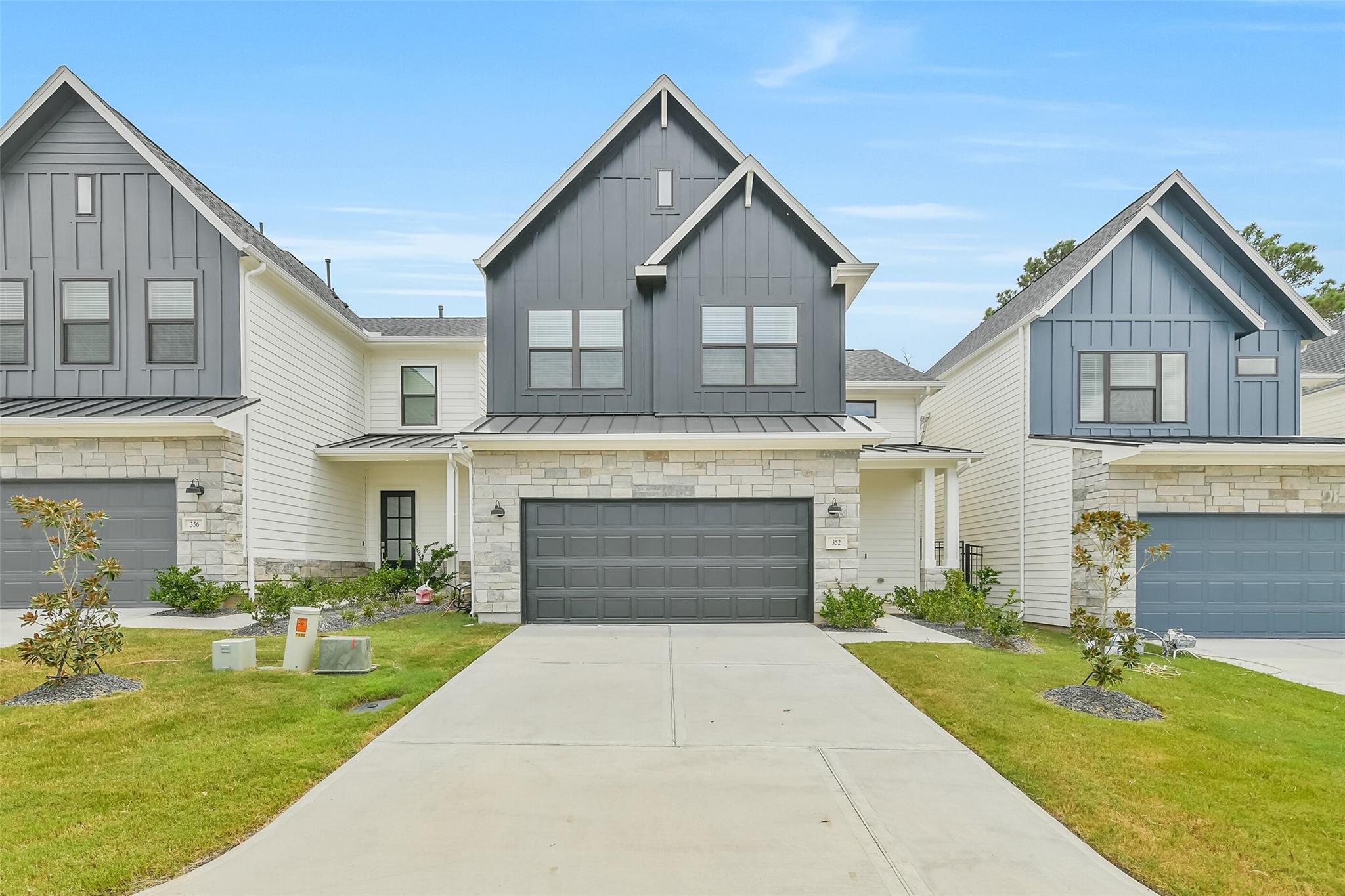 352 Summer Place Drive — photo