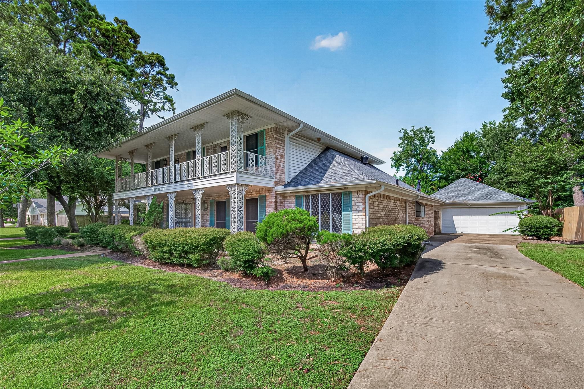 16806 Deep Pines Drive — photo