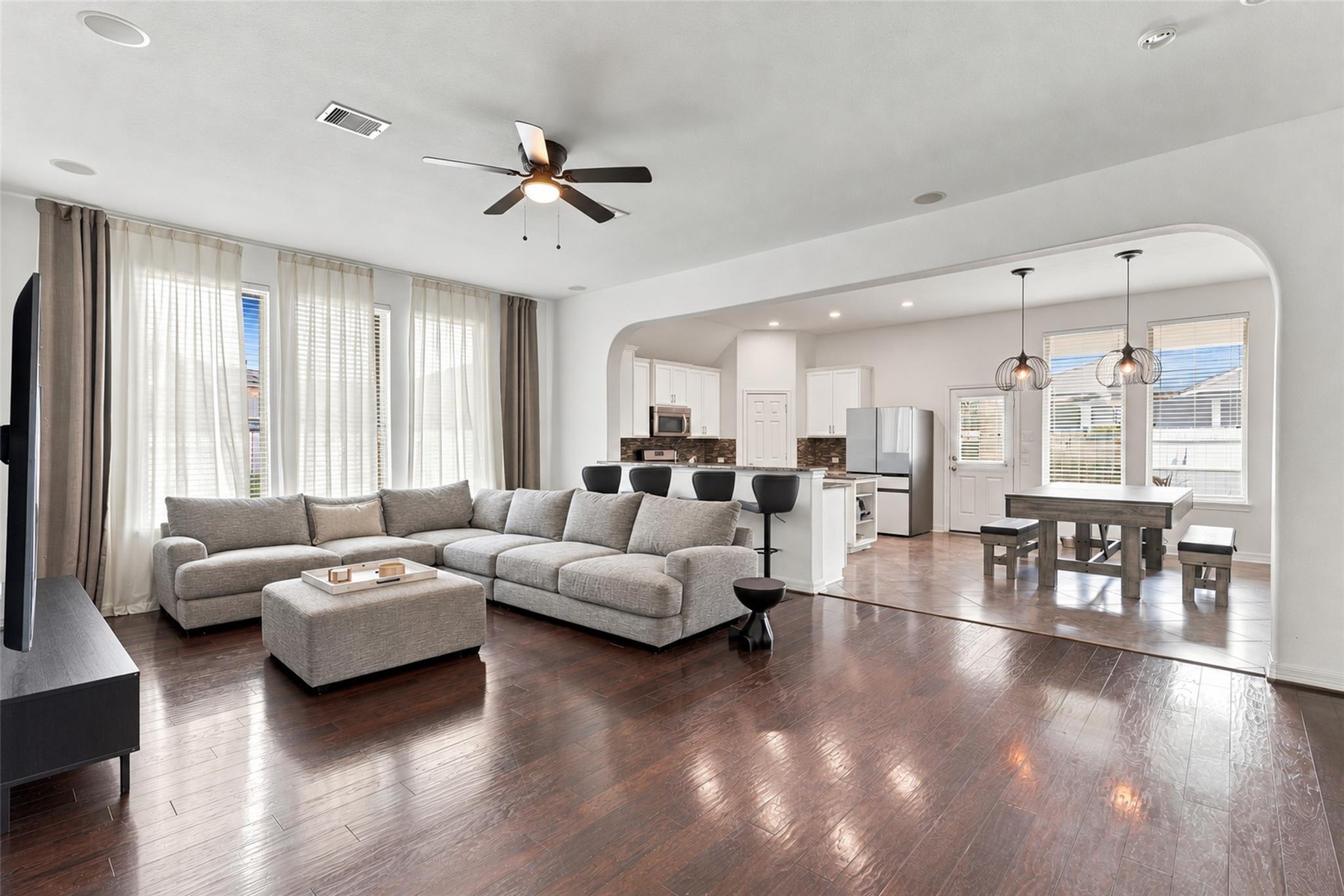 326 Lake Rim Drive — photo