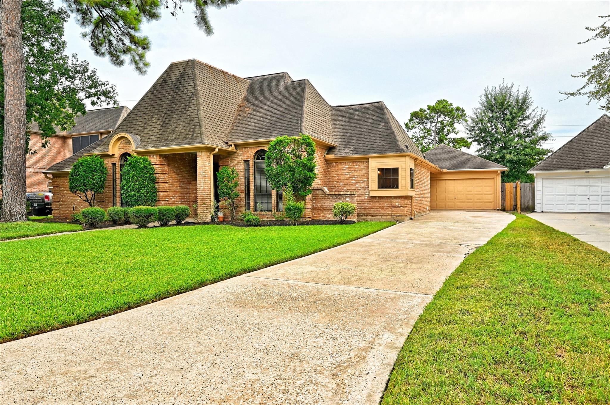 6018 Spring Creek Lane — photo