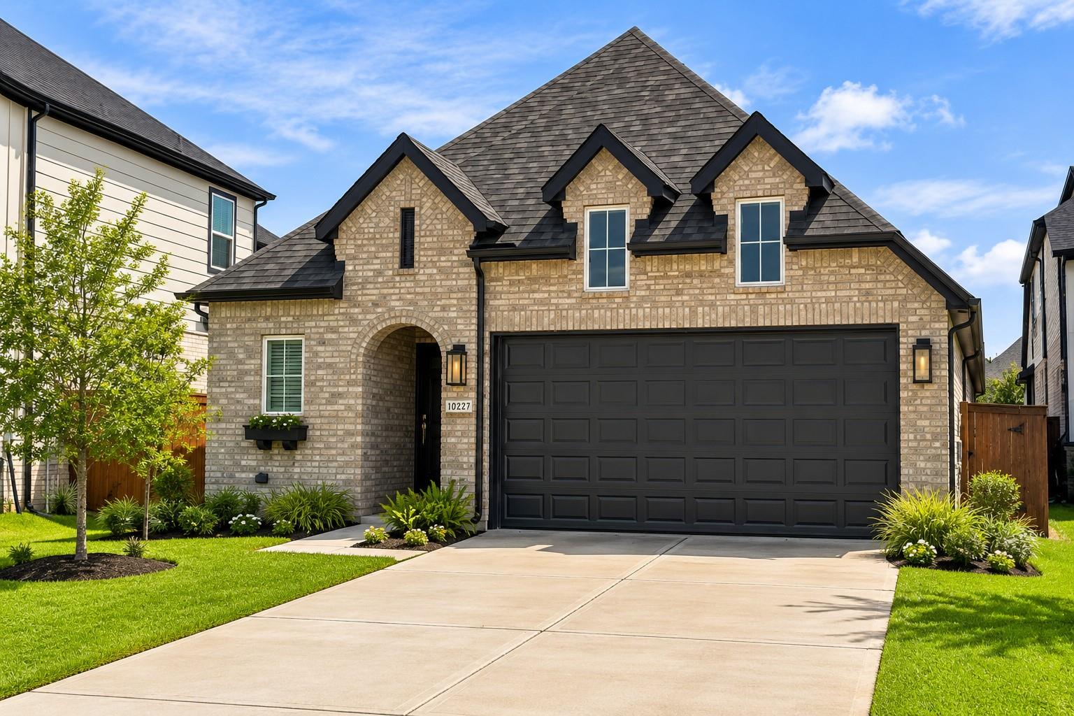 10227 Van Gogh Court — photo