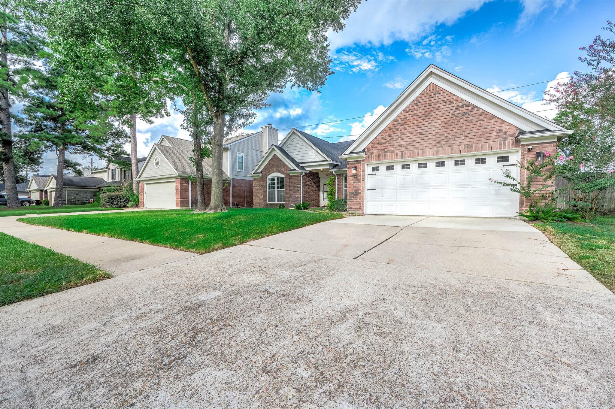8914 Sunny Point Drive, Spring, TX 77379 — photo 2