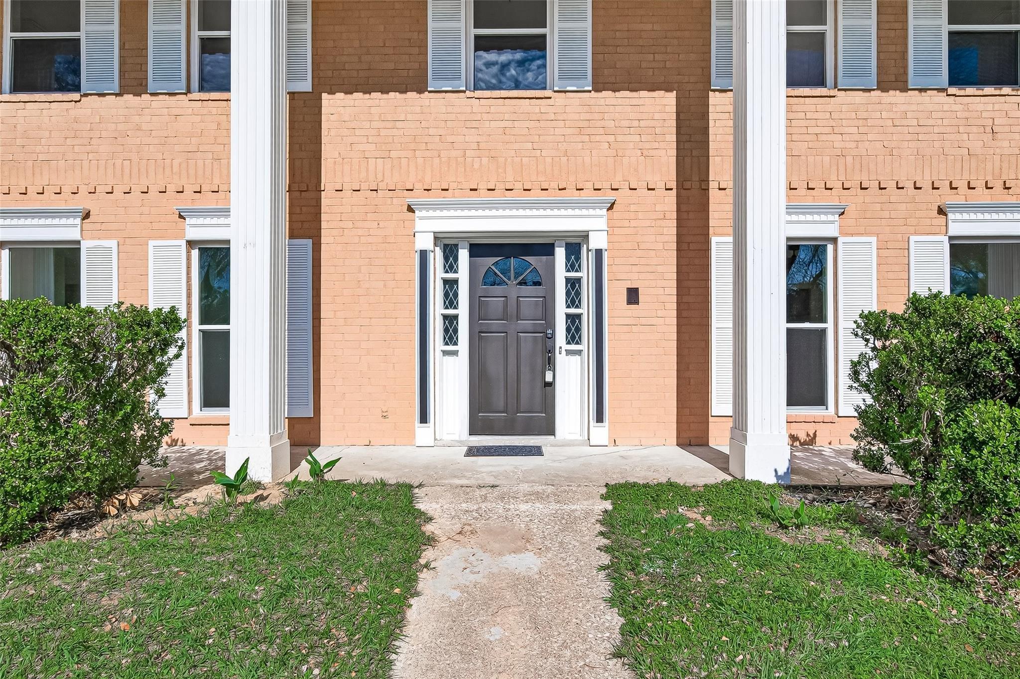 6210 Rippling Hollow Drive, Spring, TX 77379 — photo 2