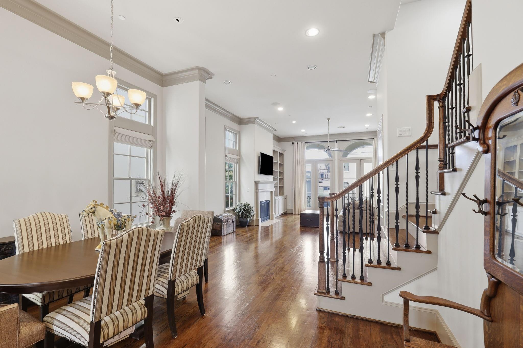 314 W Clay Street — photo