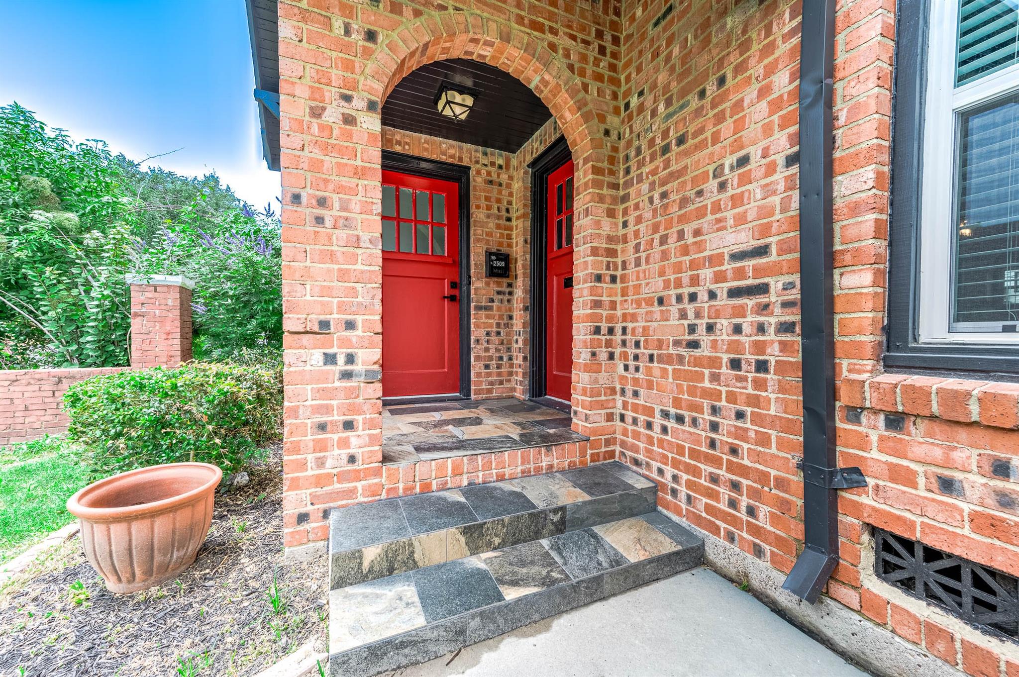 2511 Arbor Street — photo