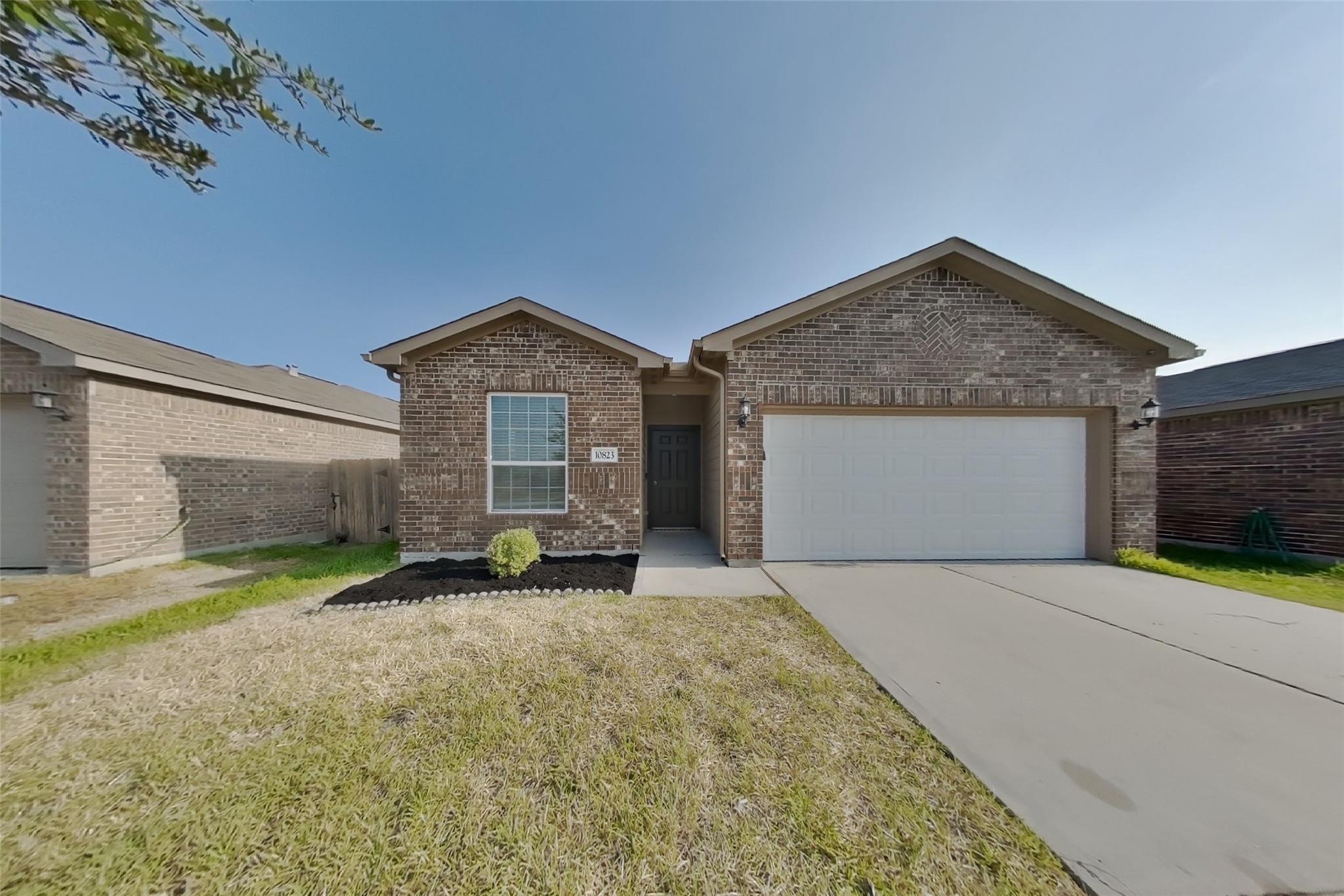10823 Spring Brook Pass Drive — photo