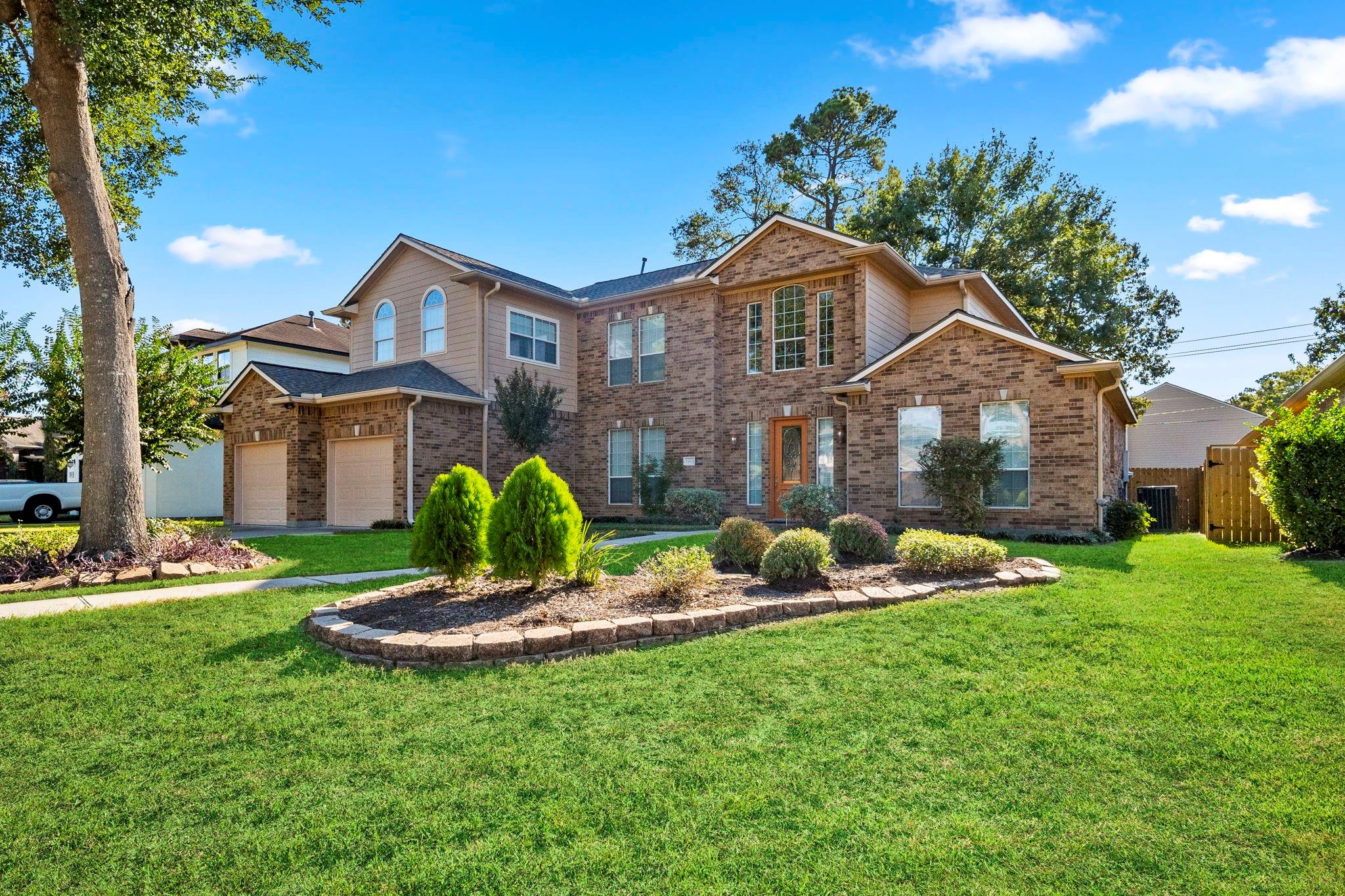14911 Hyde Park Place — photo