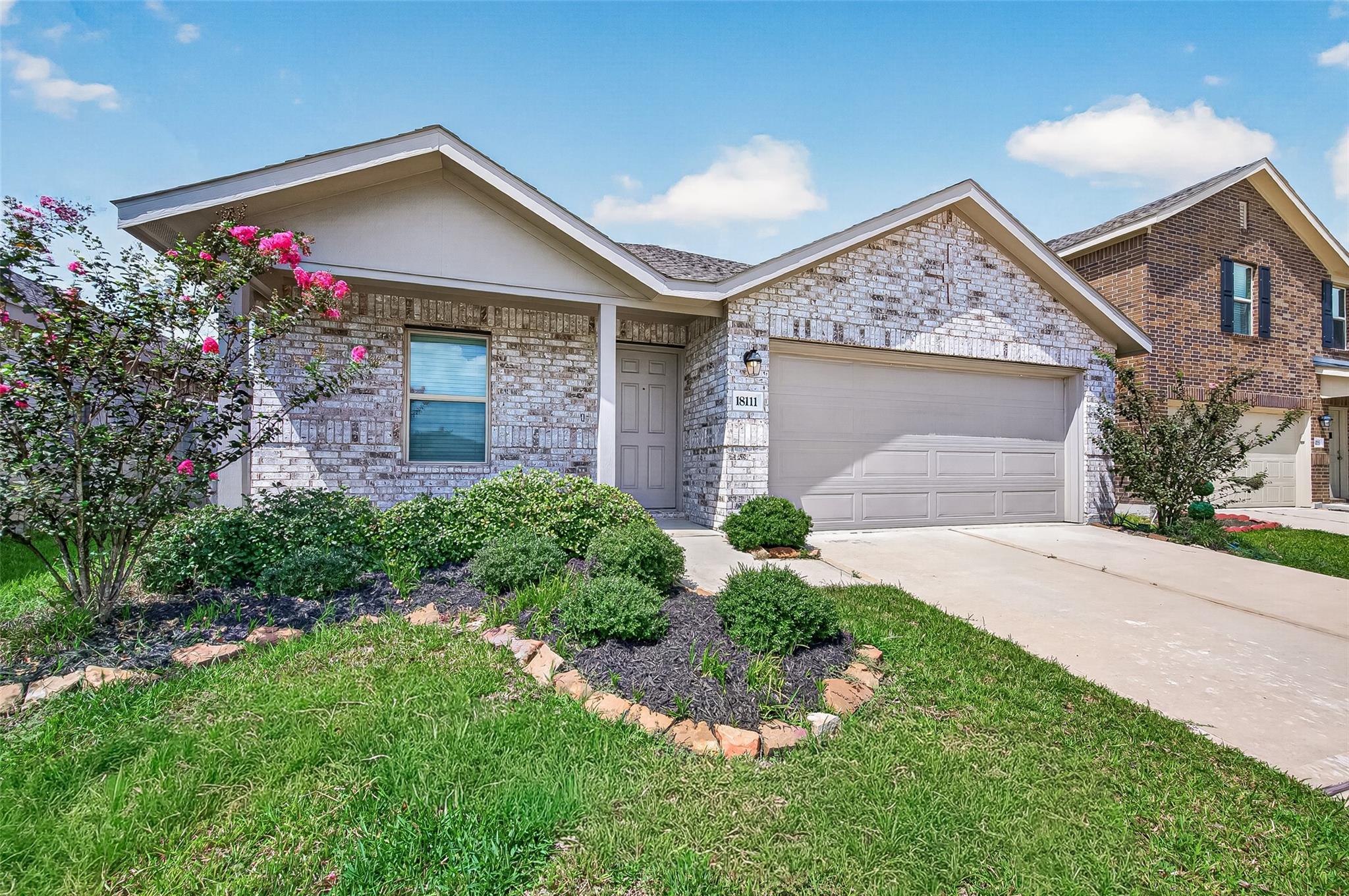 18111 Robin Creek Dr — photo