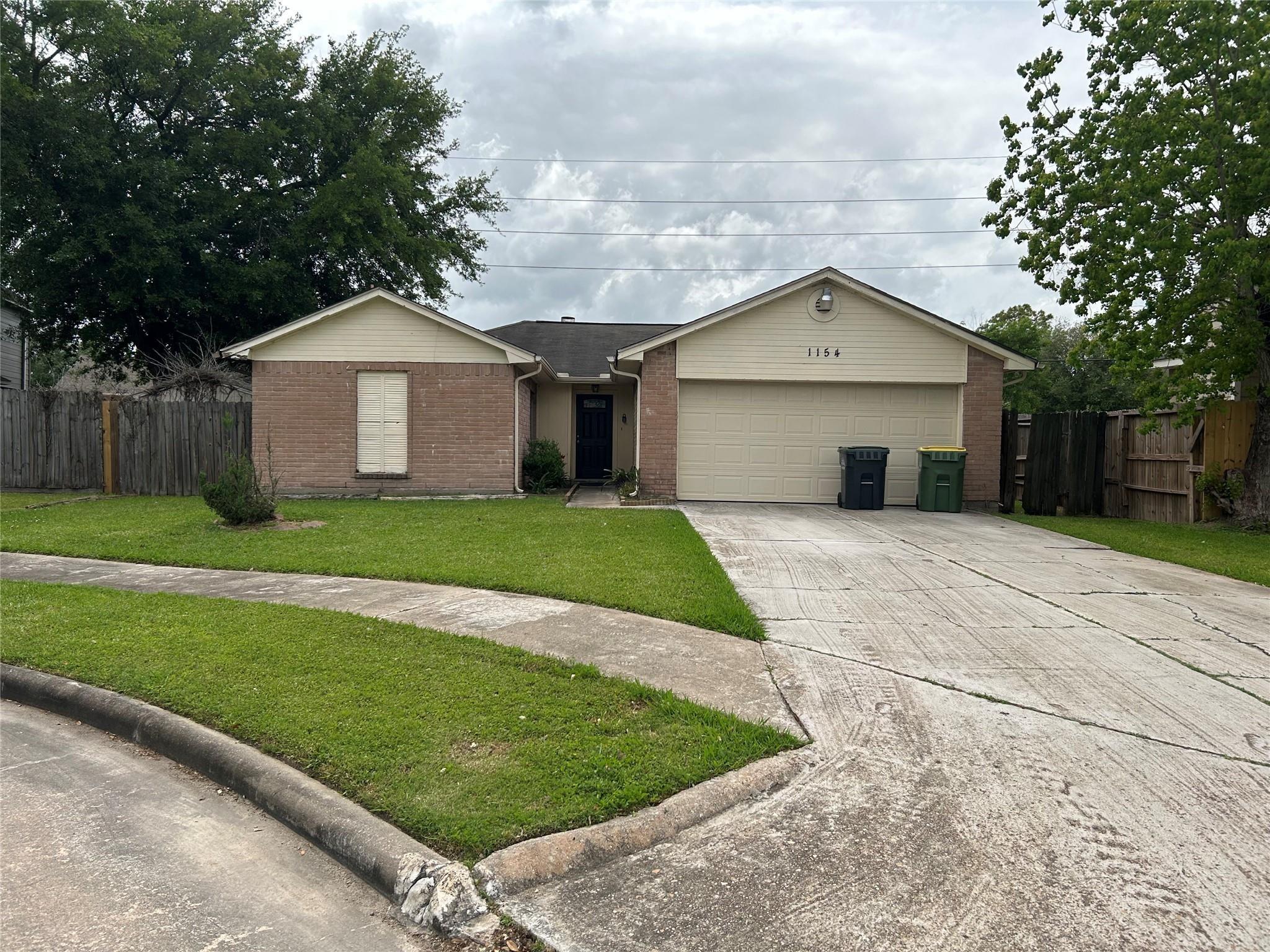 1154 W Brompton Drive — photo