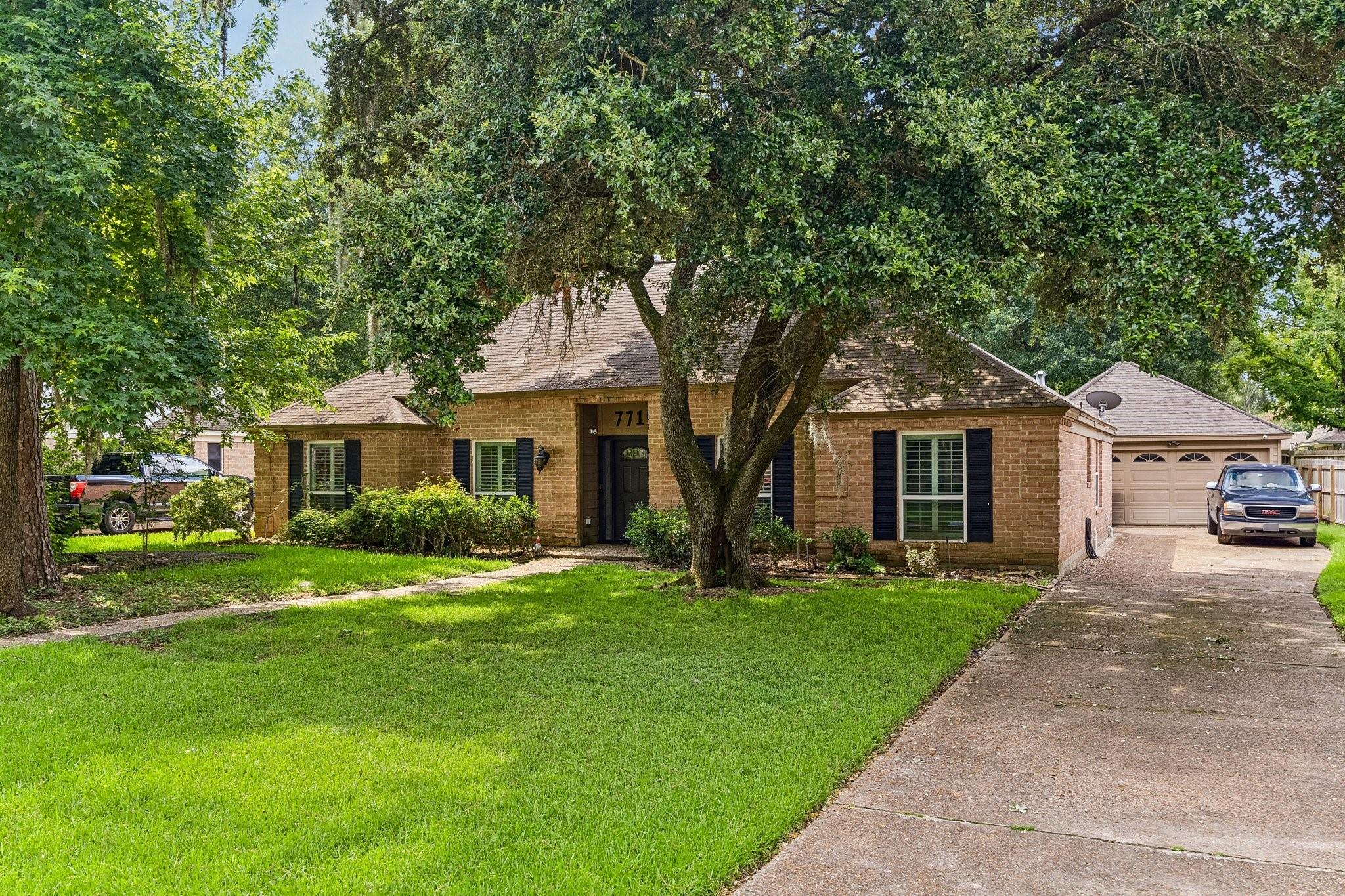 7719 Bideford Lane — photo