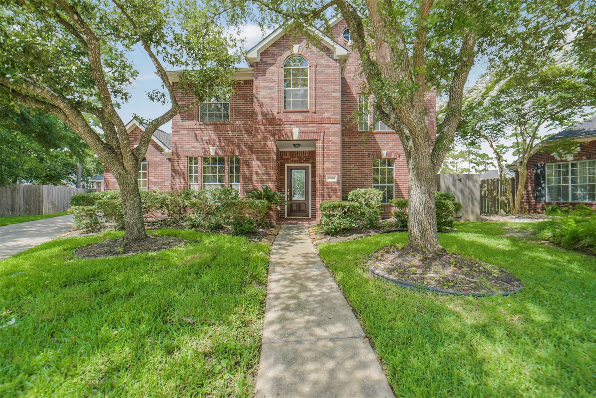 13730 Lawrence Trace Court — photo