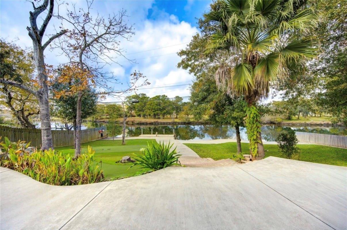 303 Old Bayou Drive — photo