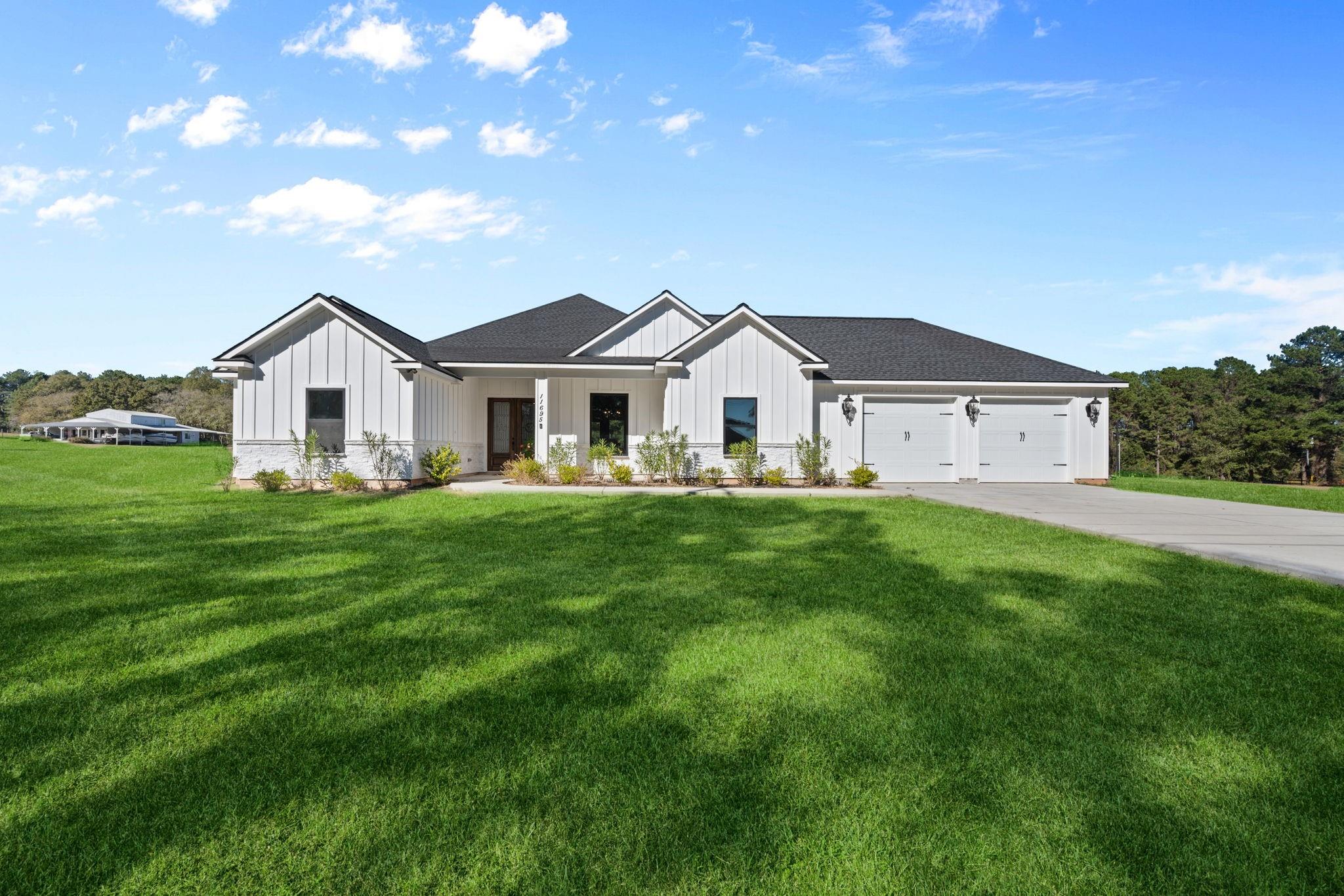 11695 Amberwood Drive — photo